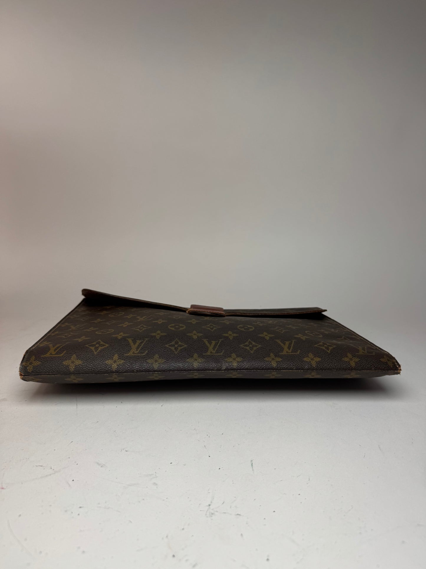 Pochette vintage Louis Vuitton en cuir Monogram marron