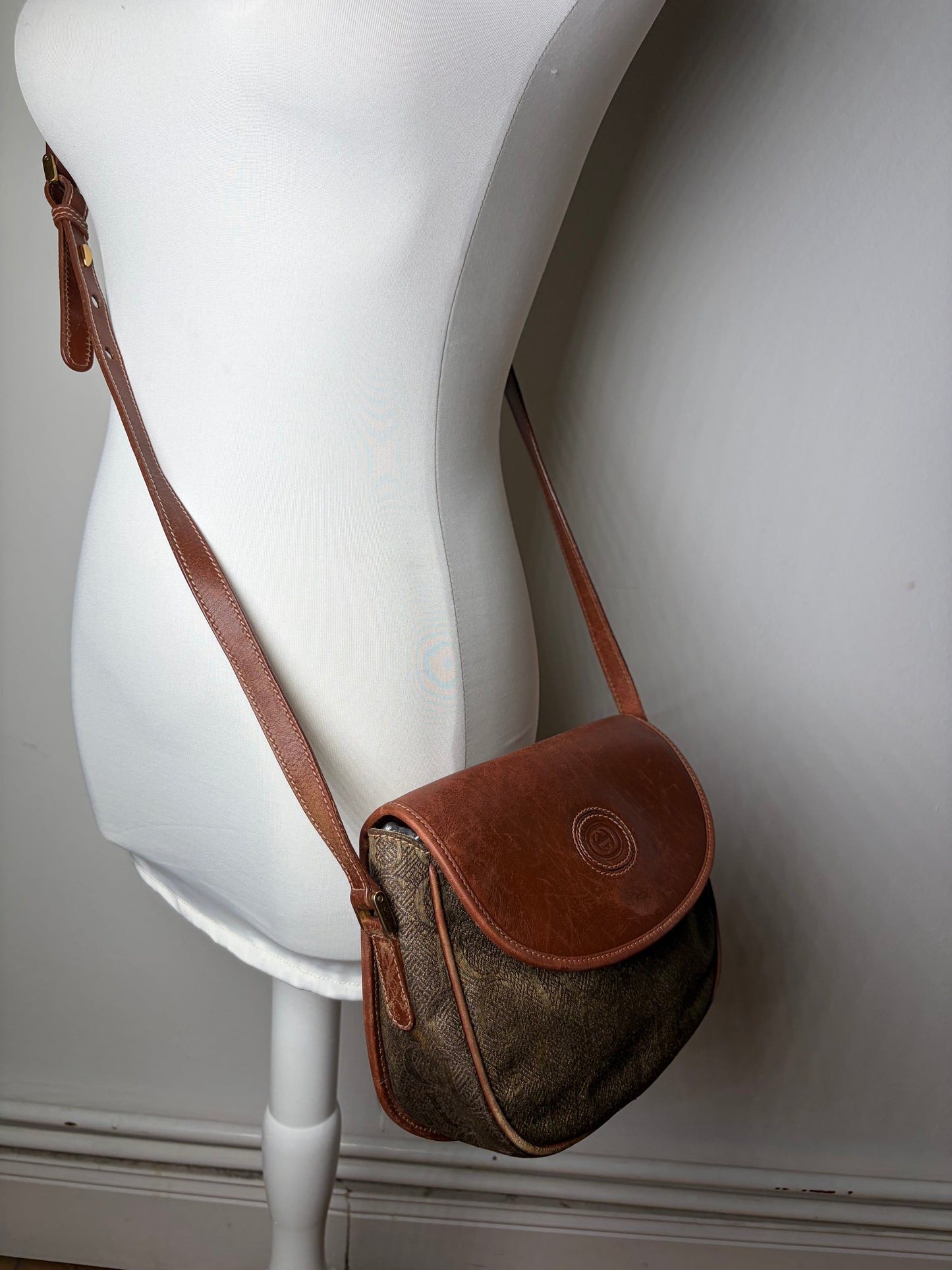 Vintage Gucci Coated Canvas Crossbody Bag Brown Tan