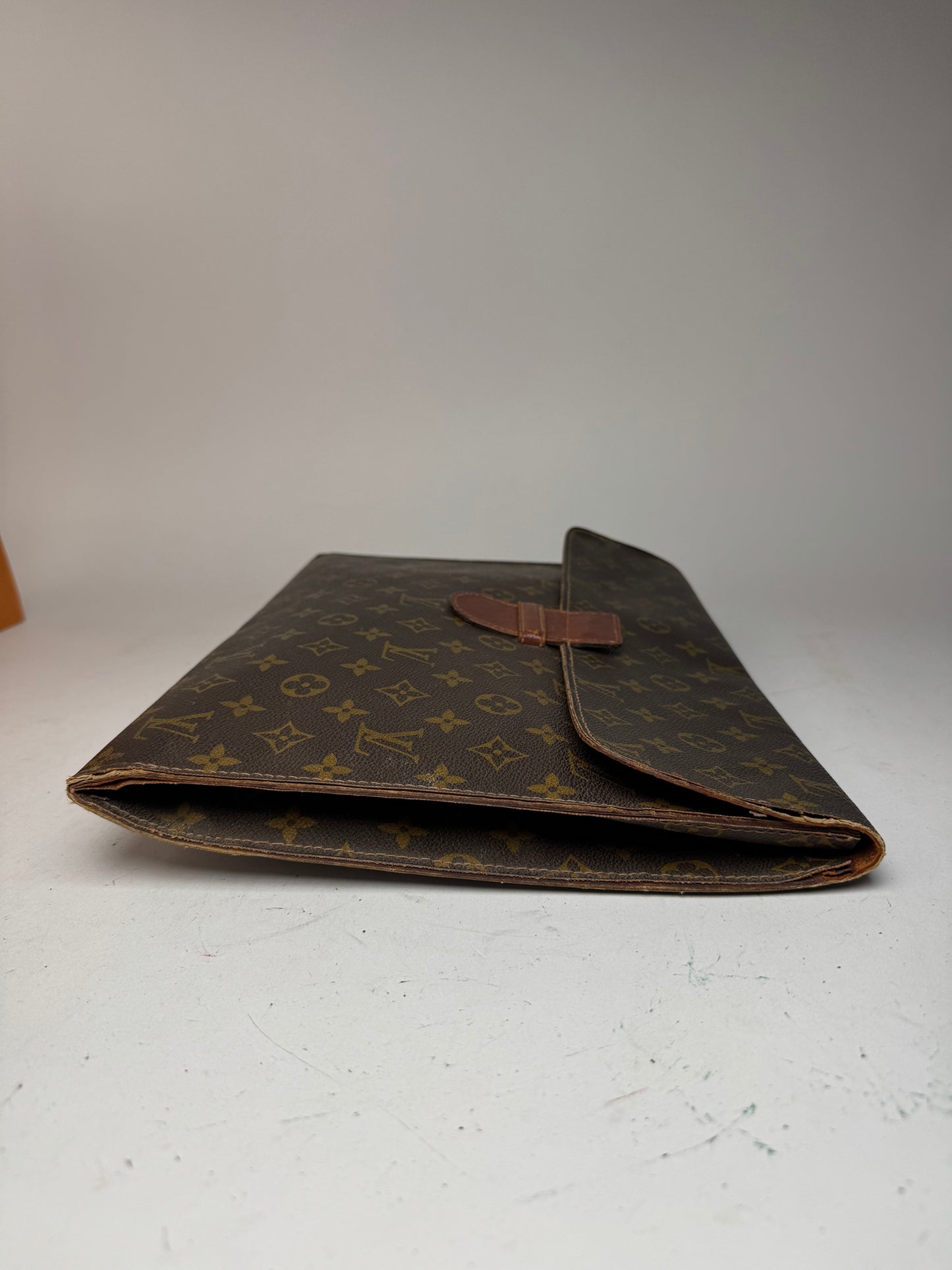 Pochette vintage Louis Vuitton en cuir Monogram marron
