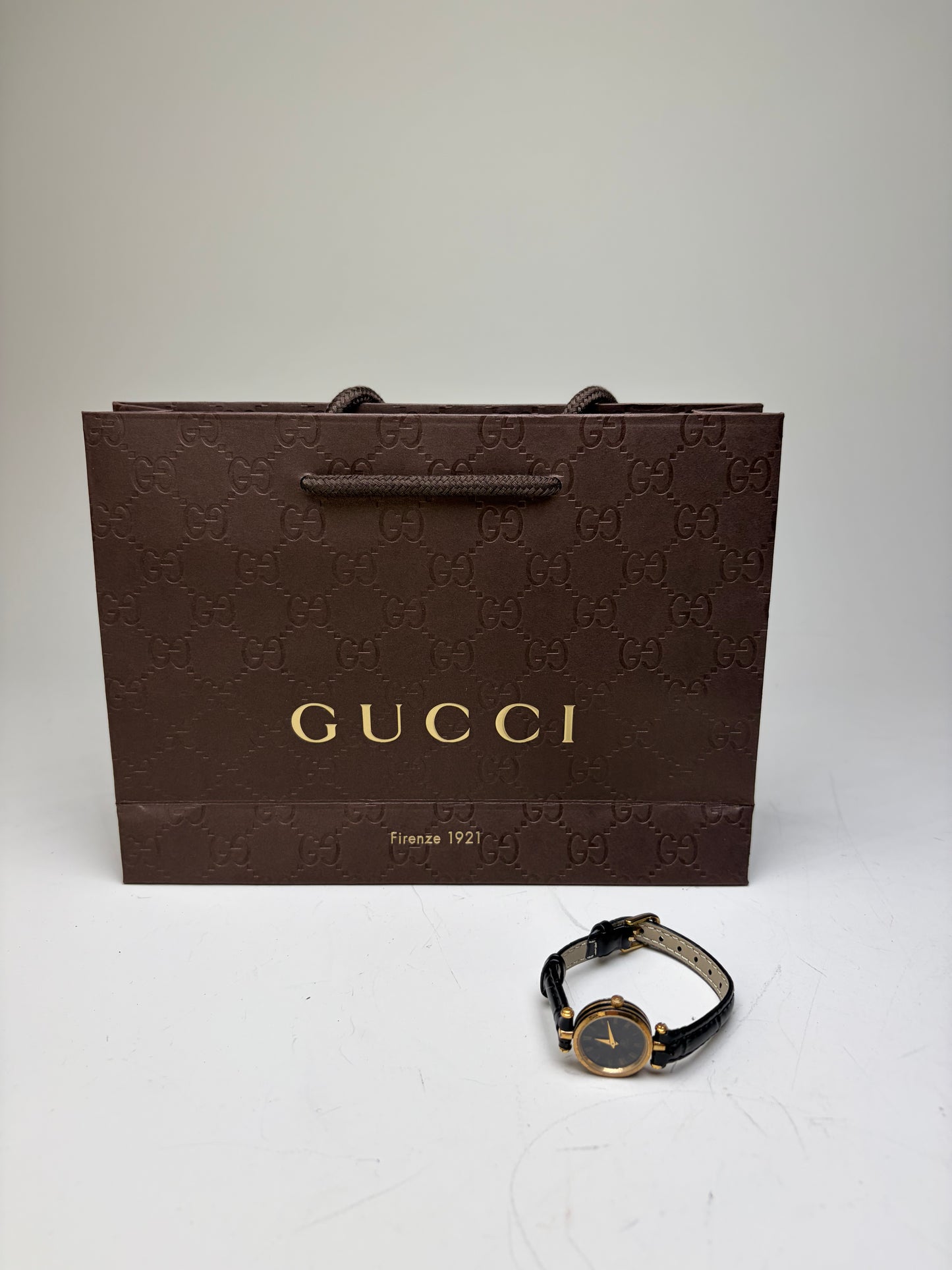 Vintage Gucci Leather Bracelet Watch Black Gold