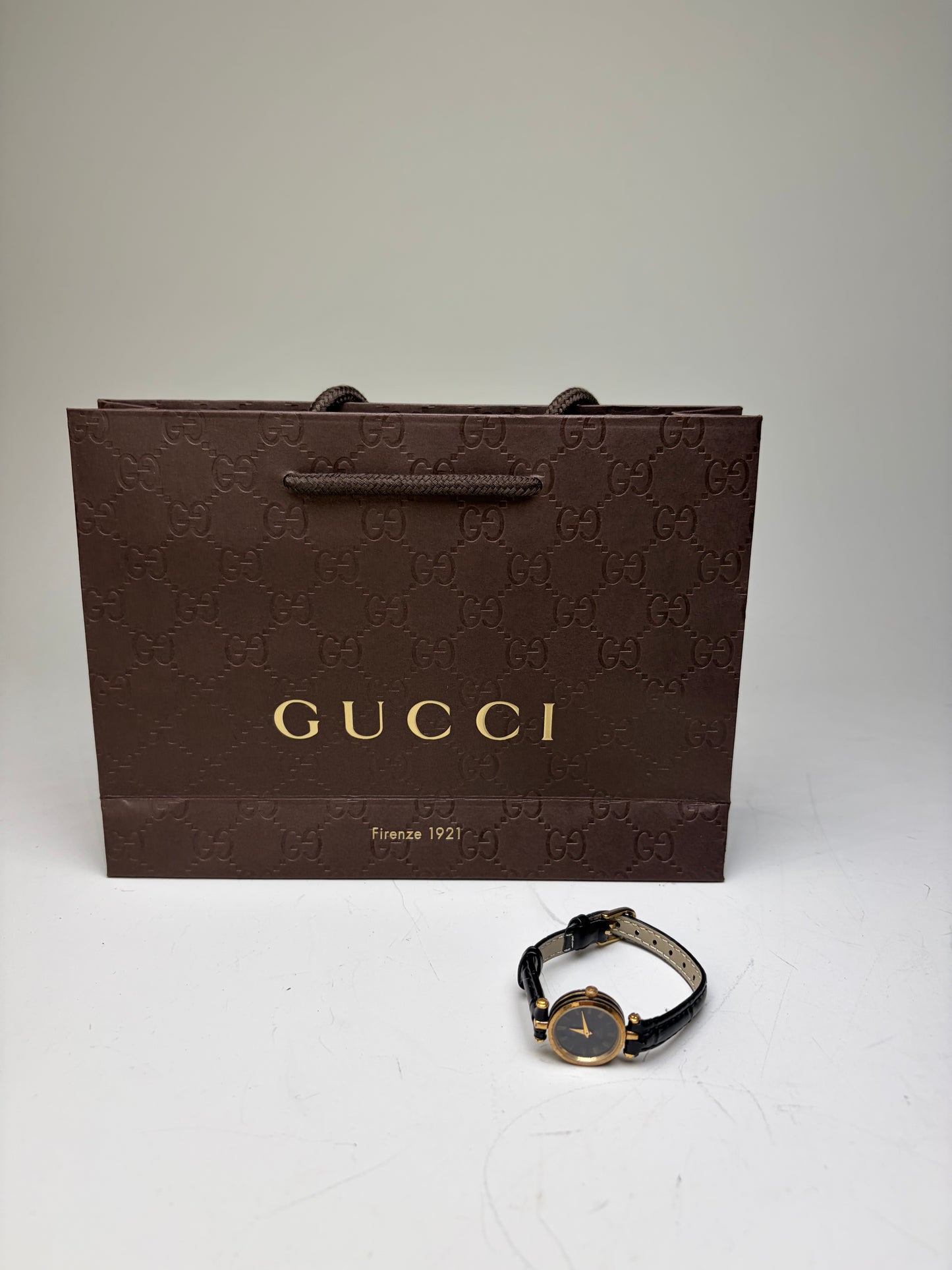Vintage Gucci Leather Bracelet Watch Black Gold