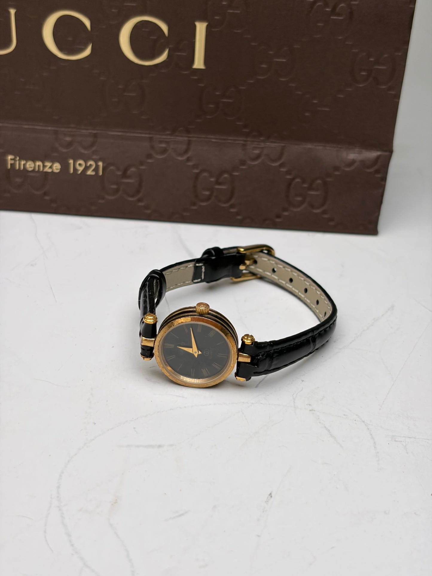 Vintage Gucci Leather Bracelet Watch Black Gold