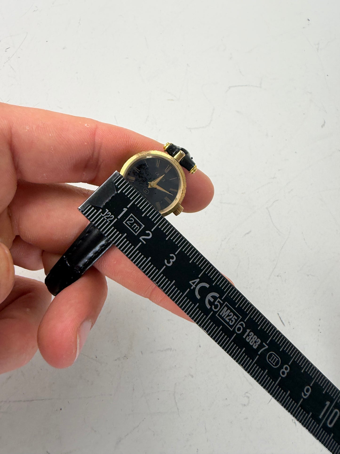 Vintage Gucci Leather Bracelet Watch Black Gold