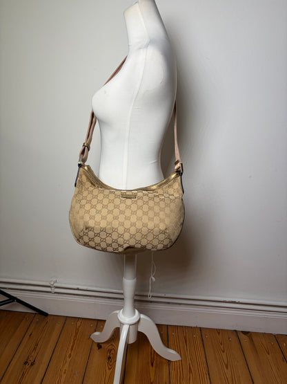 Vintage Gucci GG Supreme Hobo Bag Beige Brown Gold
