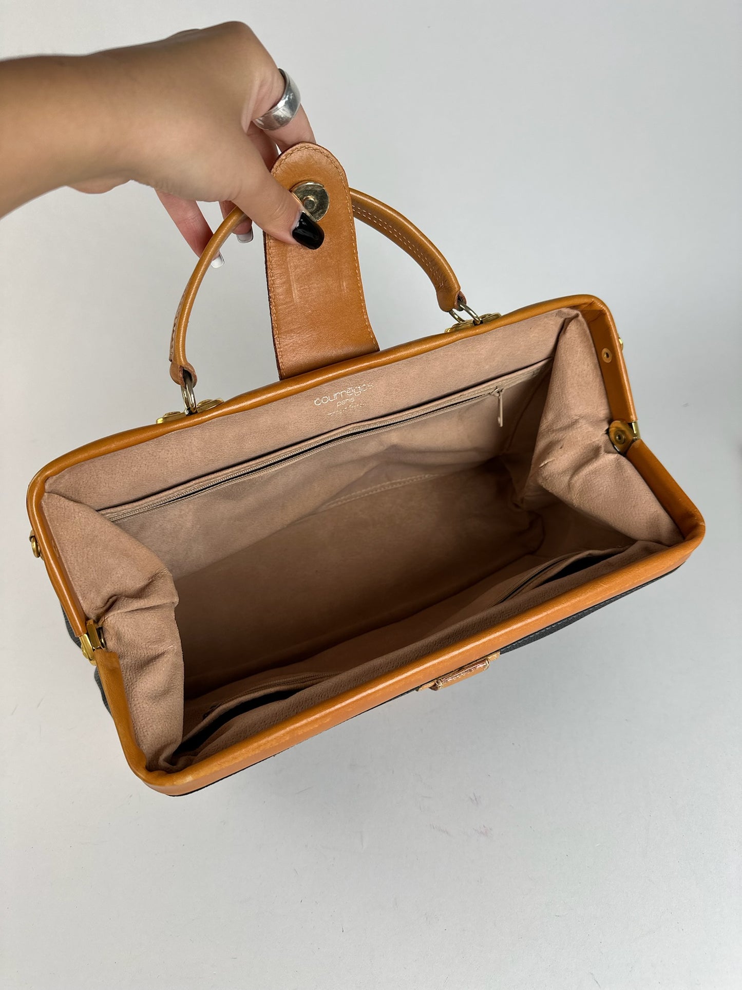 Sac en cuir Courreges vintage marron noir