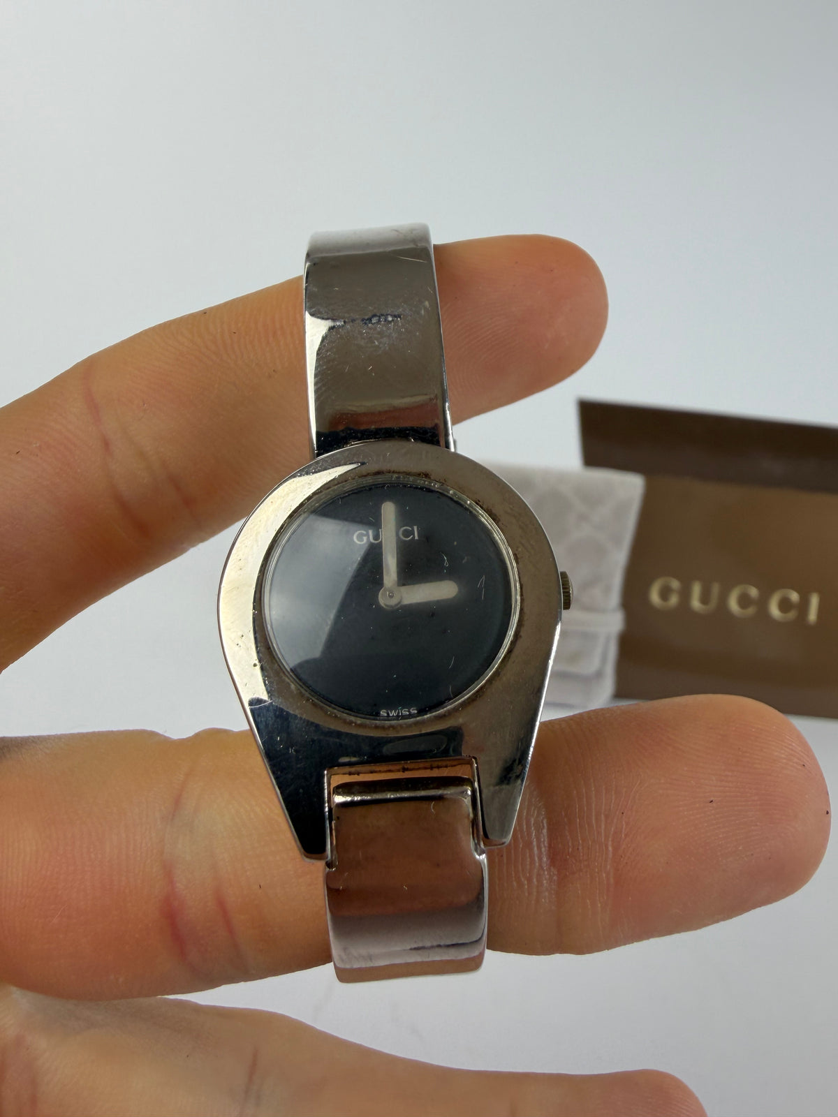 Vintage Gucci Stainless Steel Wristwatch c. Late 1980s Silver Black