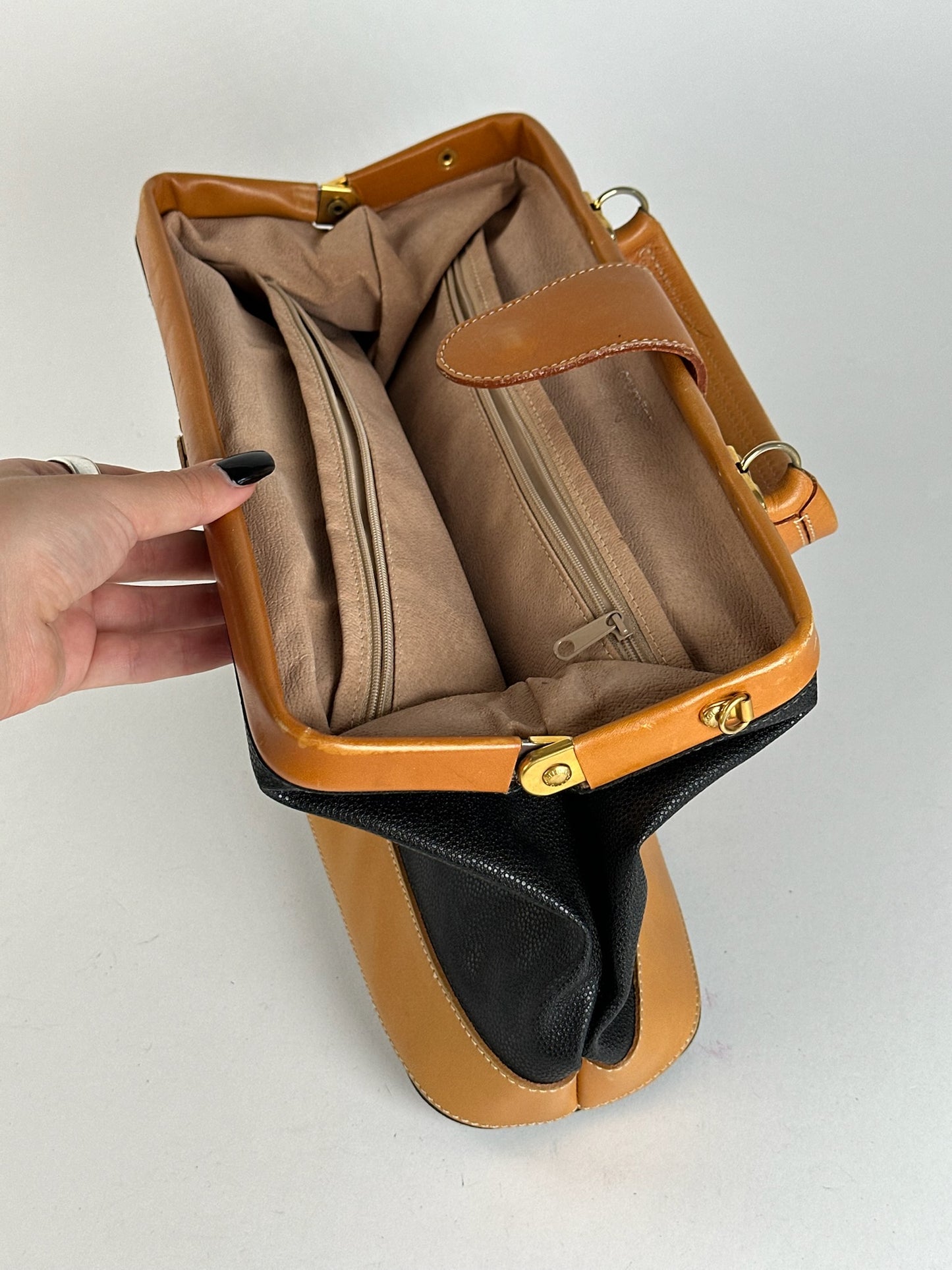 Sac en cuir Courreges vintage marron noir