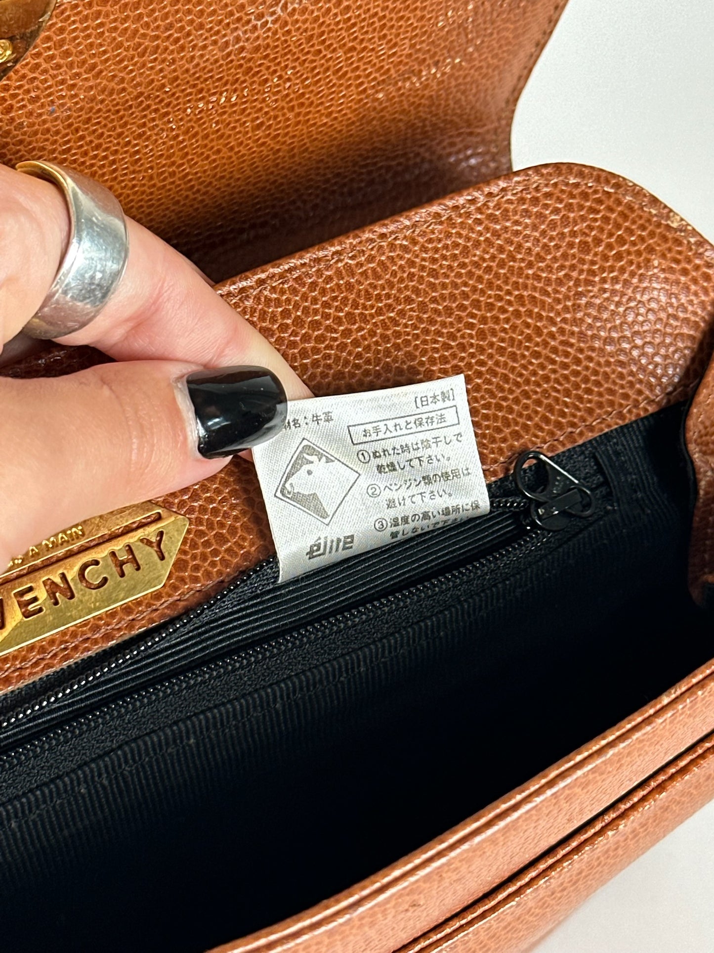 Sac vintage en cuir marron Givenchy