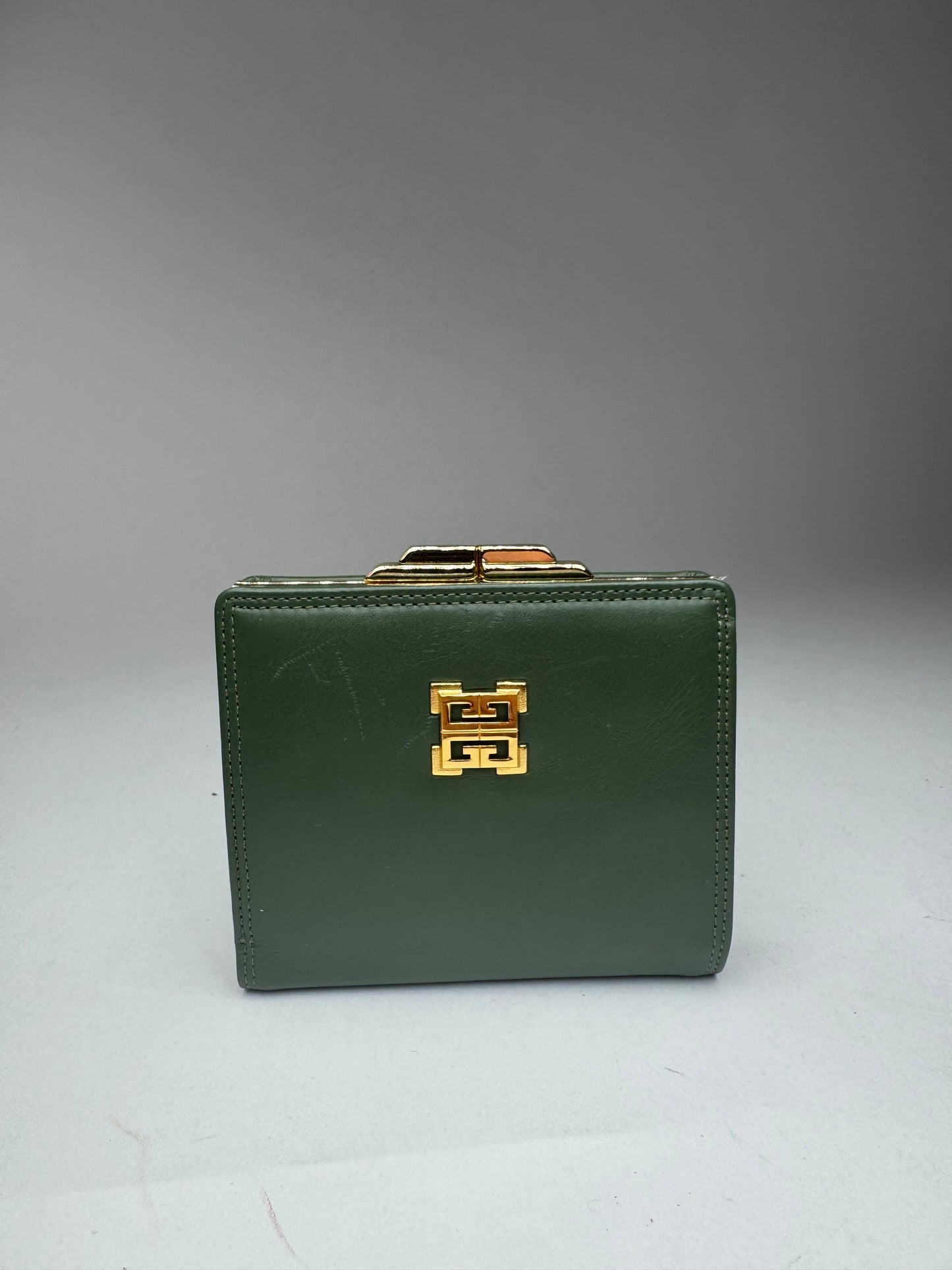 Vintage Givenchy Leather wallet green