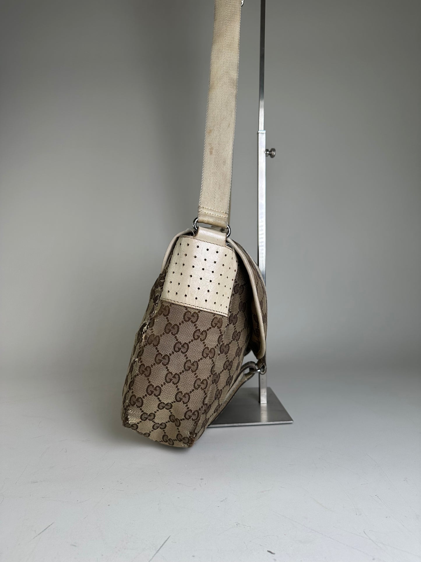 Vintage Gucci GG Canvas Shoulder Bag Beige Brown Silver