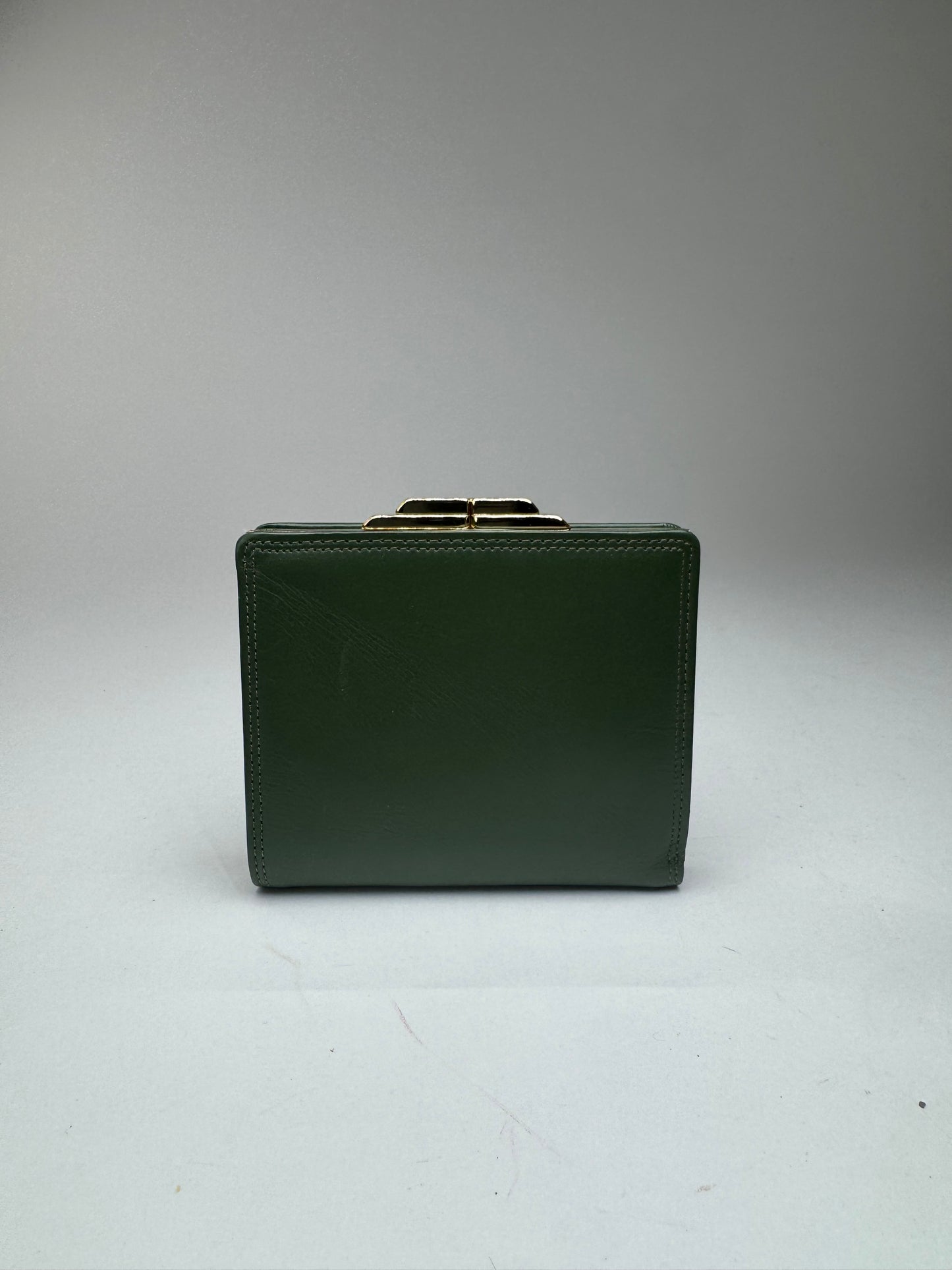 Vintage Givenchy Leather wallet green