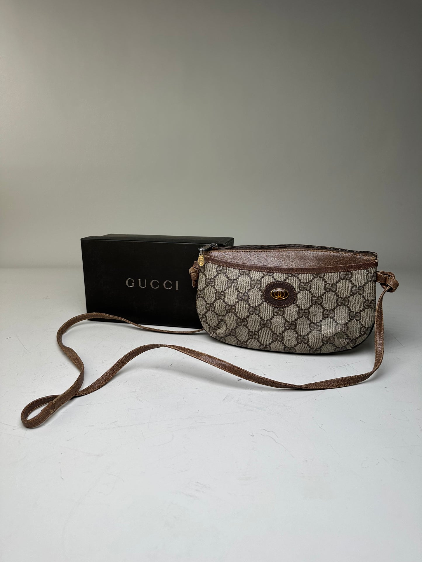 Vintage Gucci GG Supreme Shoulder Bag Late 1990s Beige Brown