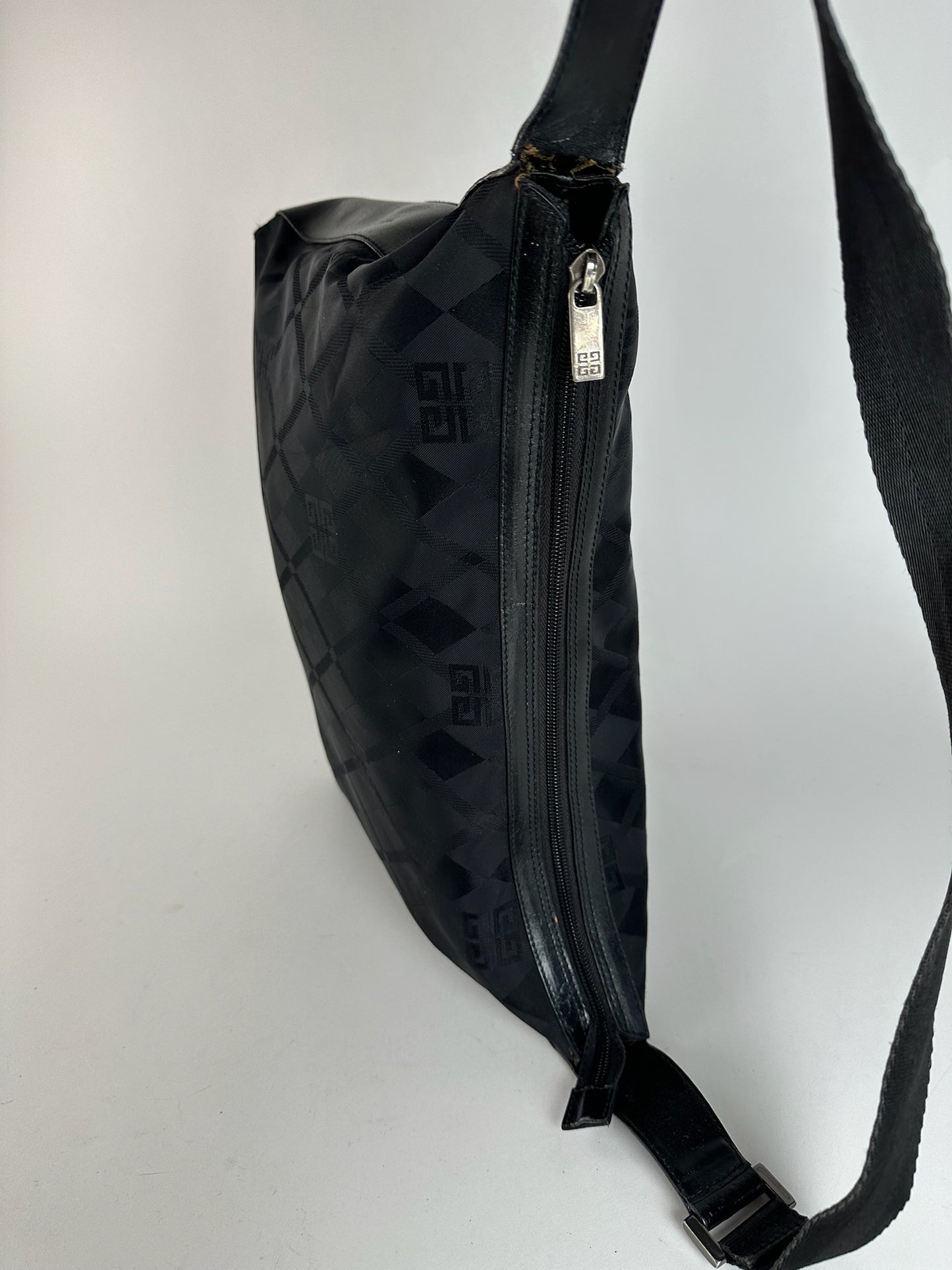 Sac à main vintage Givenchy Monogram noir