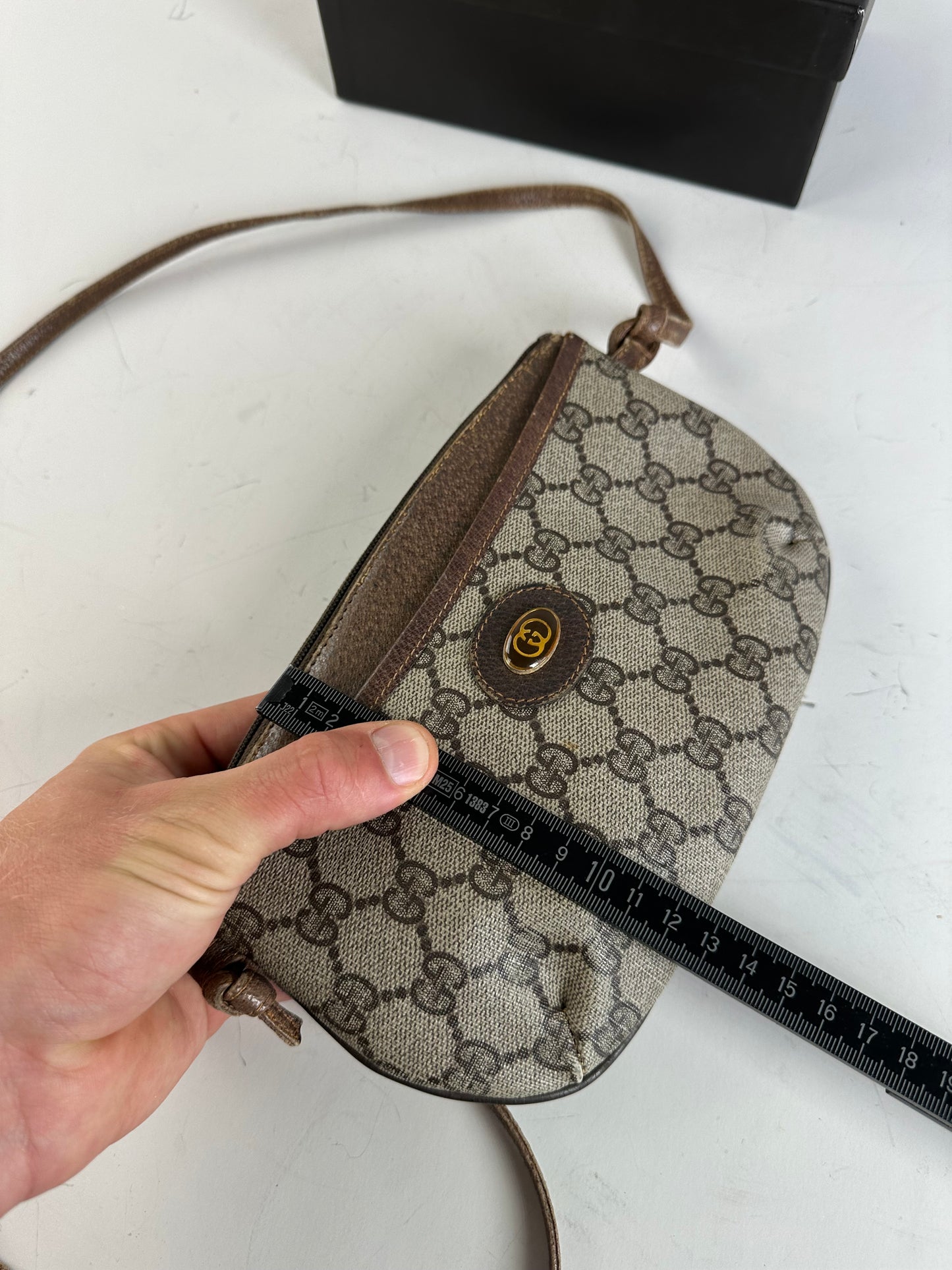 Vintage Gucci GG Supreme Shoulder Bag Late 1990s Beige Brown