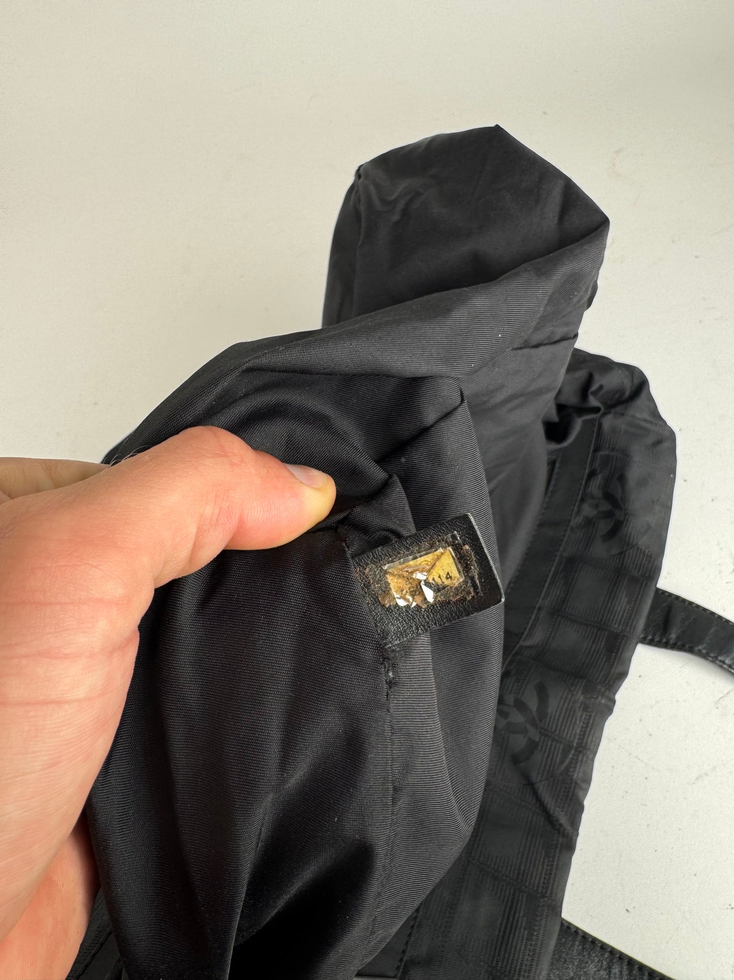 Sac cabas vintage en cuir et toile monogramme Chanel noir