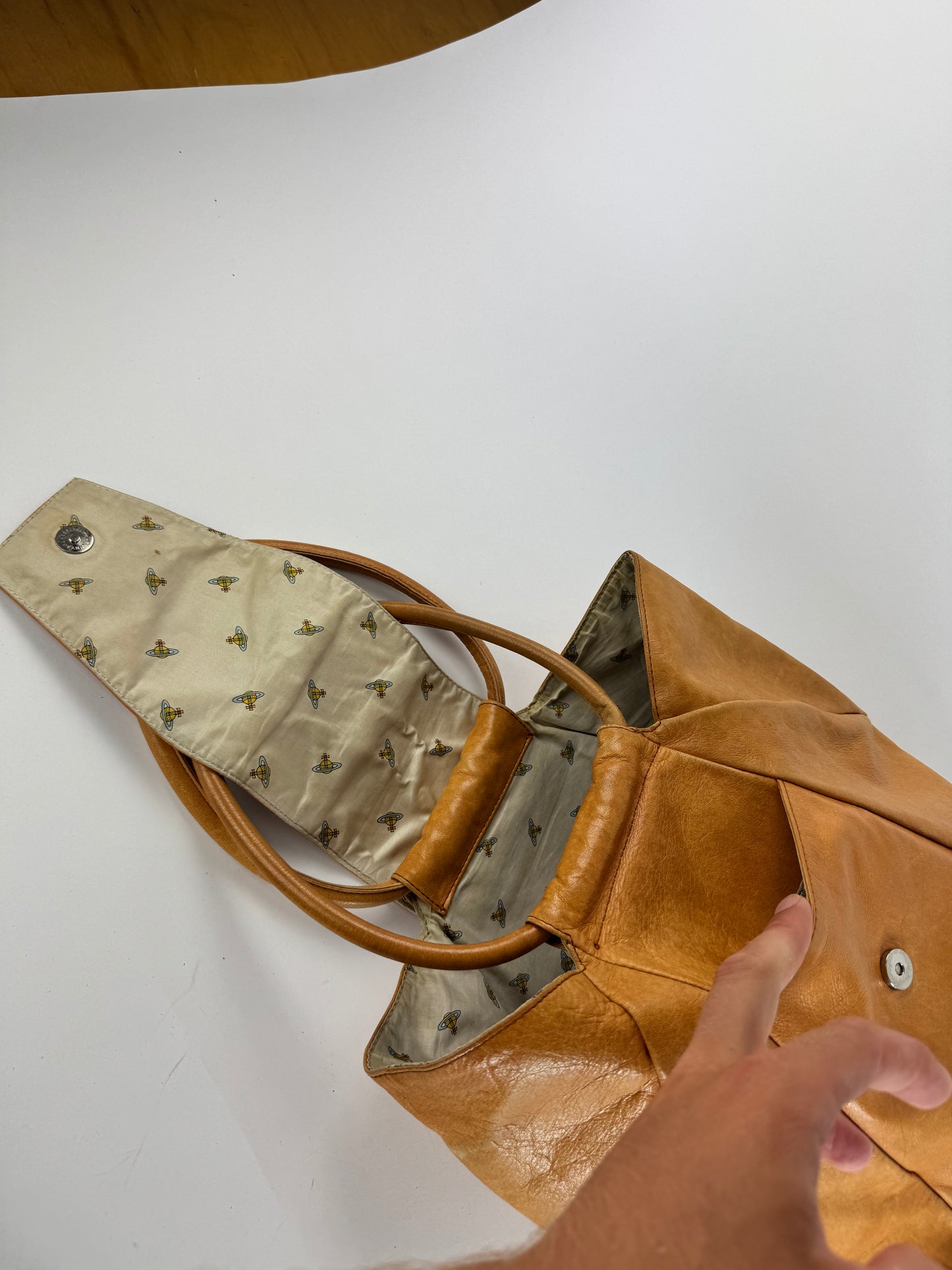 Sac vintage en cuir bidirectionnel Vivienne Westwood camel