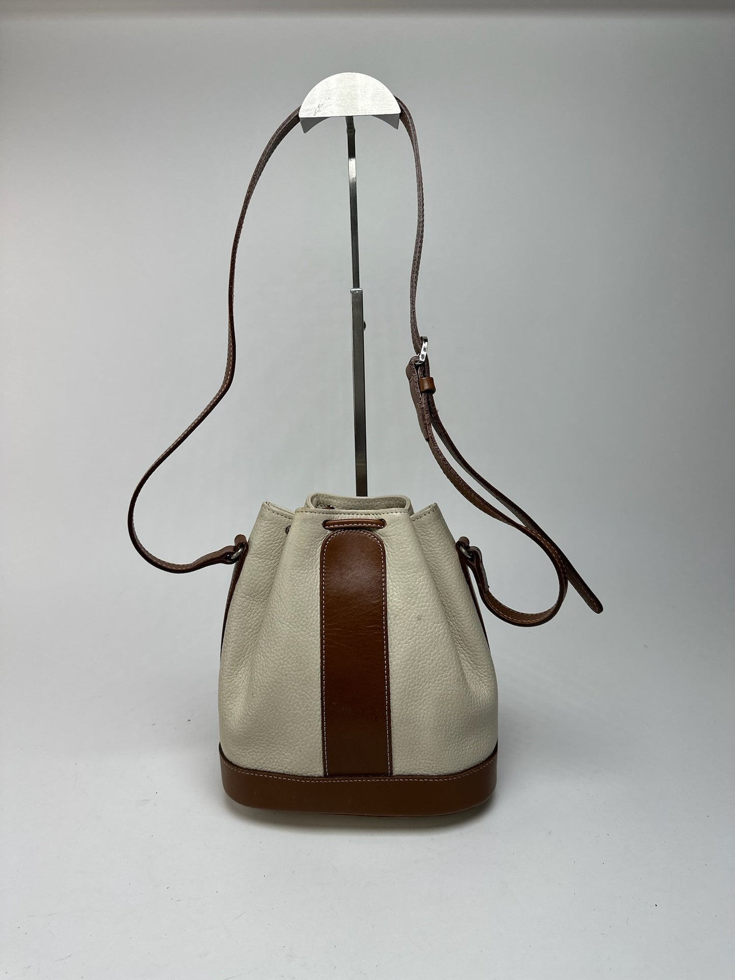 Sac seau vintage en cuir Courreges blanc marron