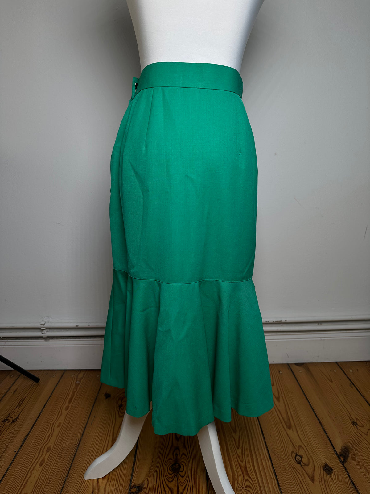 Vintage Dior Flared Satin Midi Skirt Late 1990s Emerald Green M