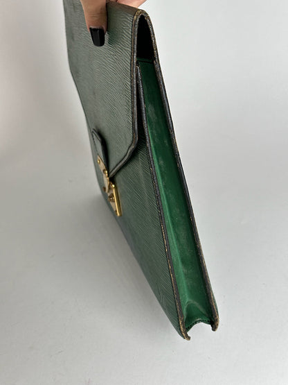 Pochette vintage Louis Vuitton en cuir épi vert