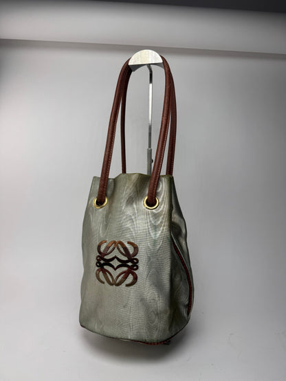 Sac vintage en cuir Anagram Pearl de Loewe