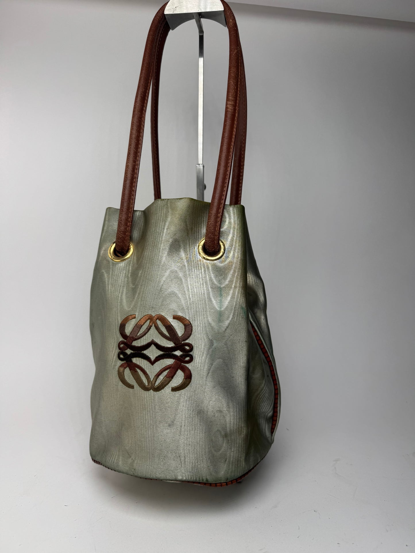 Sac vintage en cuir Anagram Pearl de Loewe
