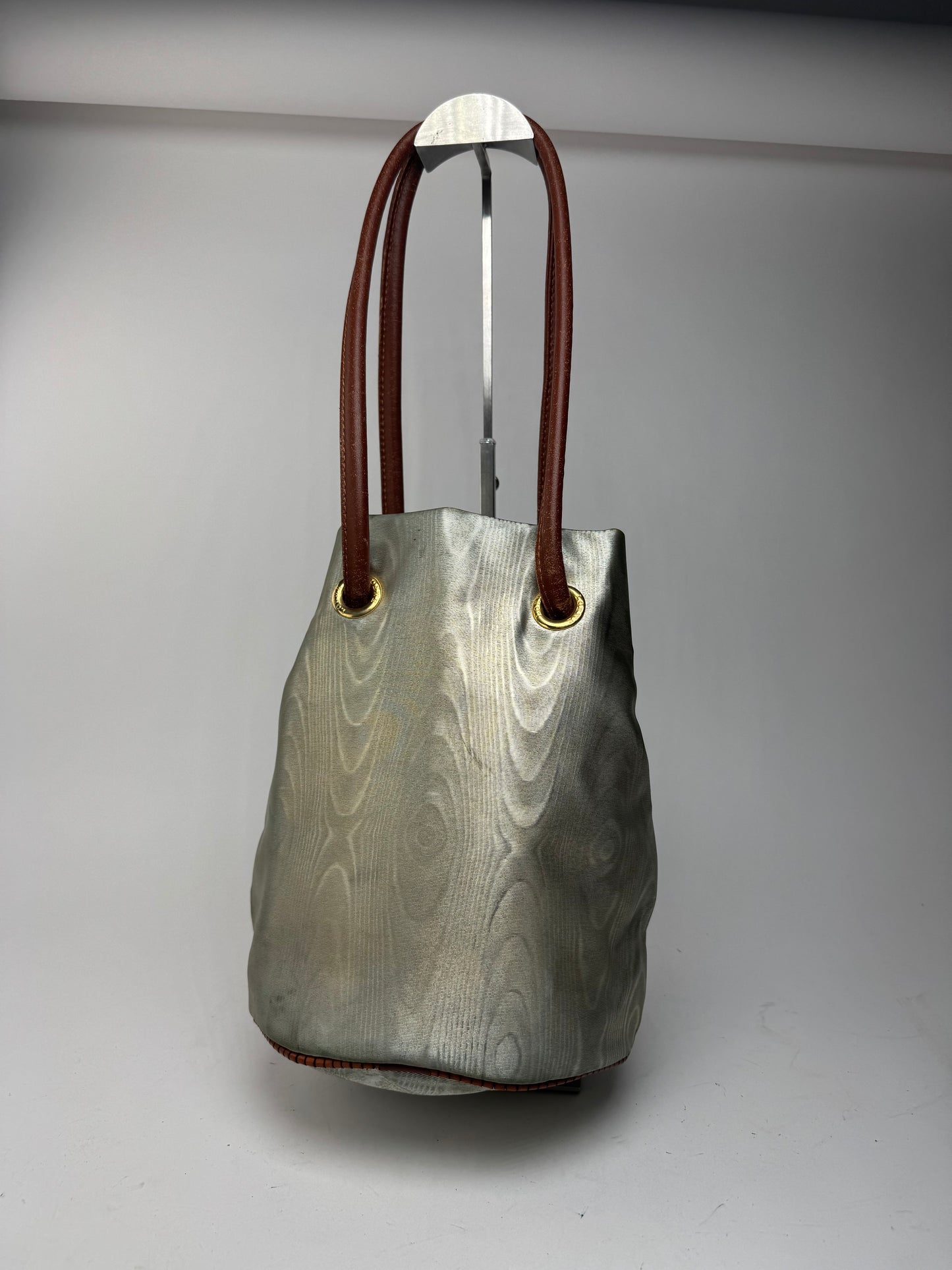 Sac vintage en cuir Anagram Pearl de Loewe