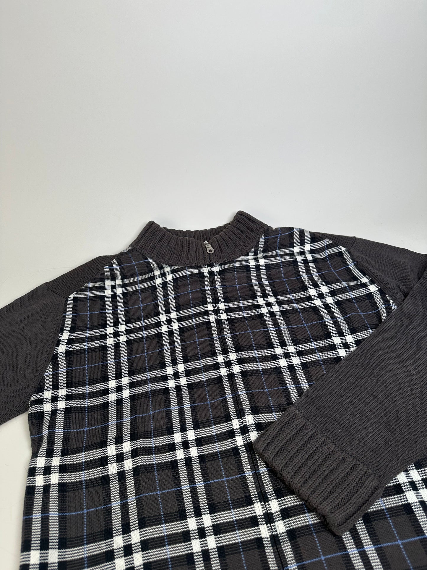 Vintage Burberry Men's Wool Check Sweater Dark Grey M