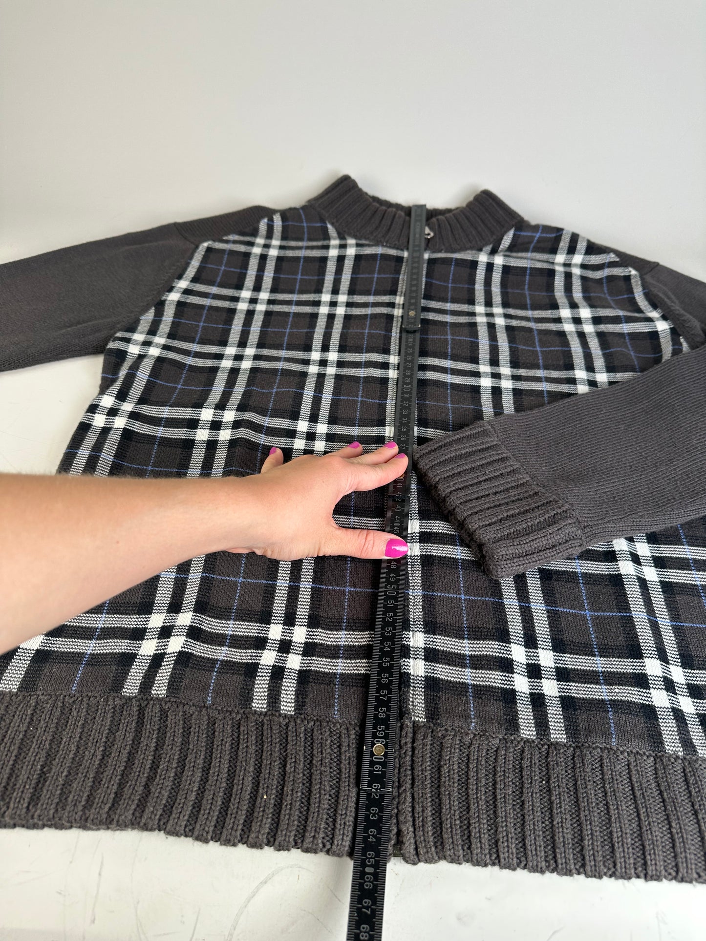 Vintage Burberry Men's Wool Check Sweater Dark Grey M