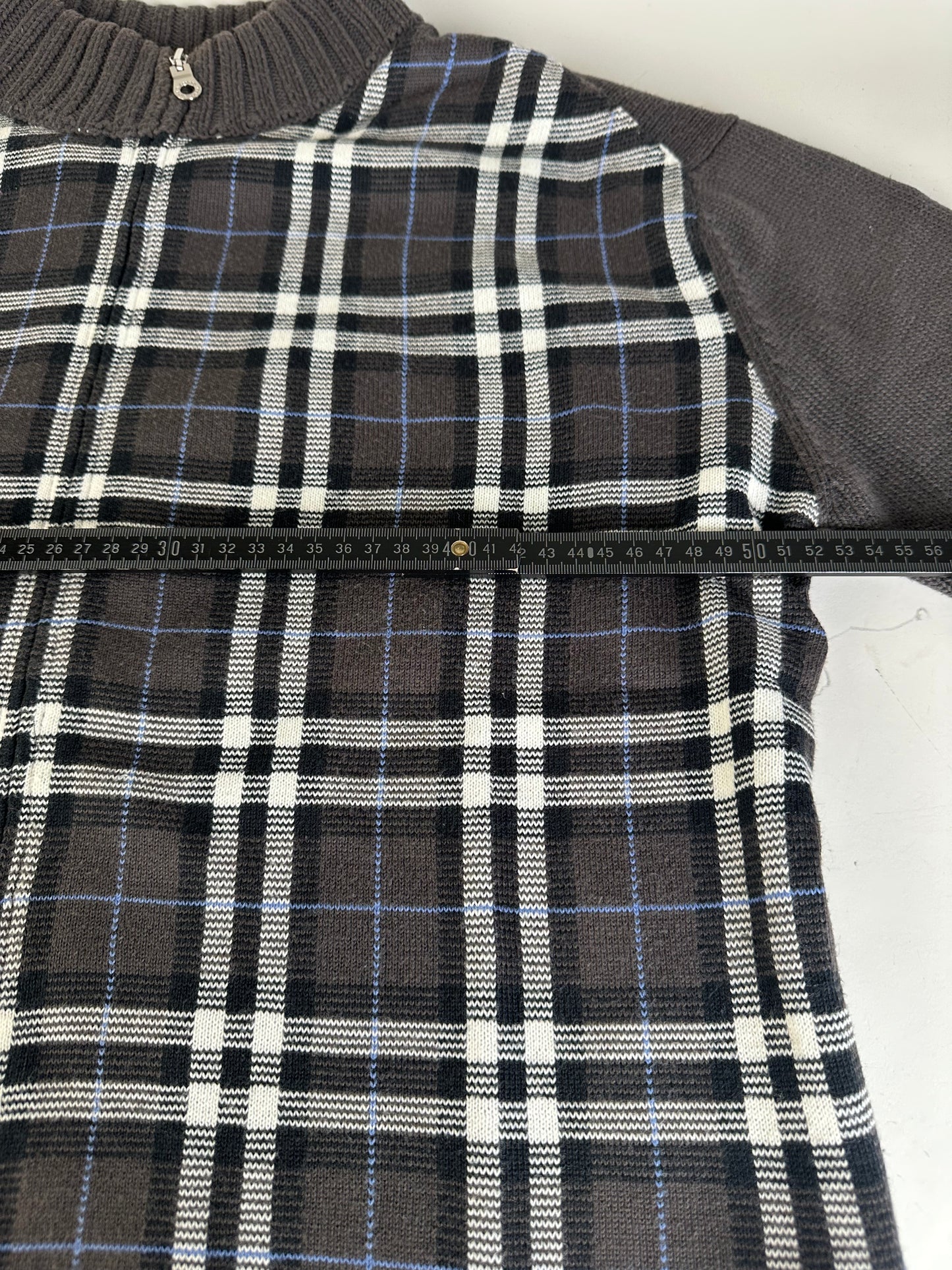Vintage Burberry Men's Wool Check Sweater Dark Grey M
