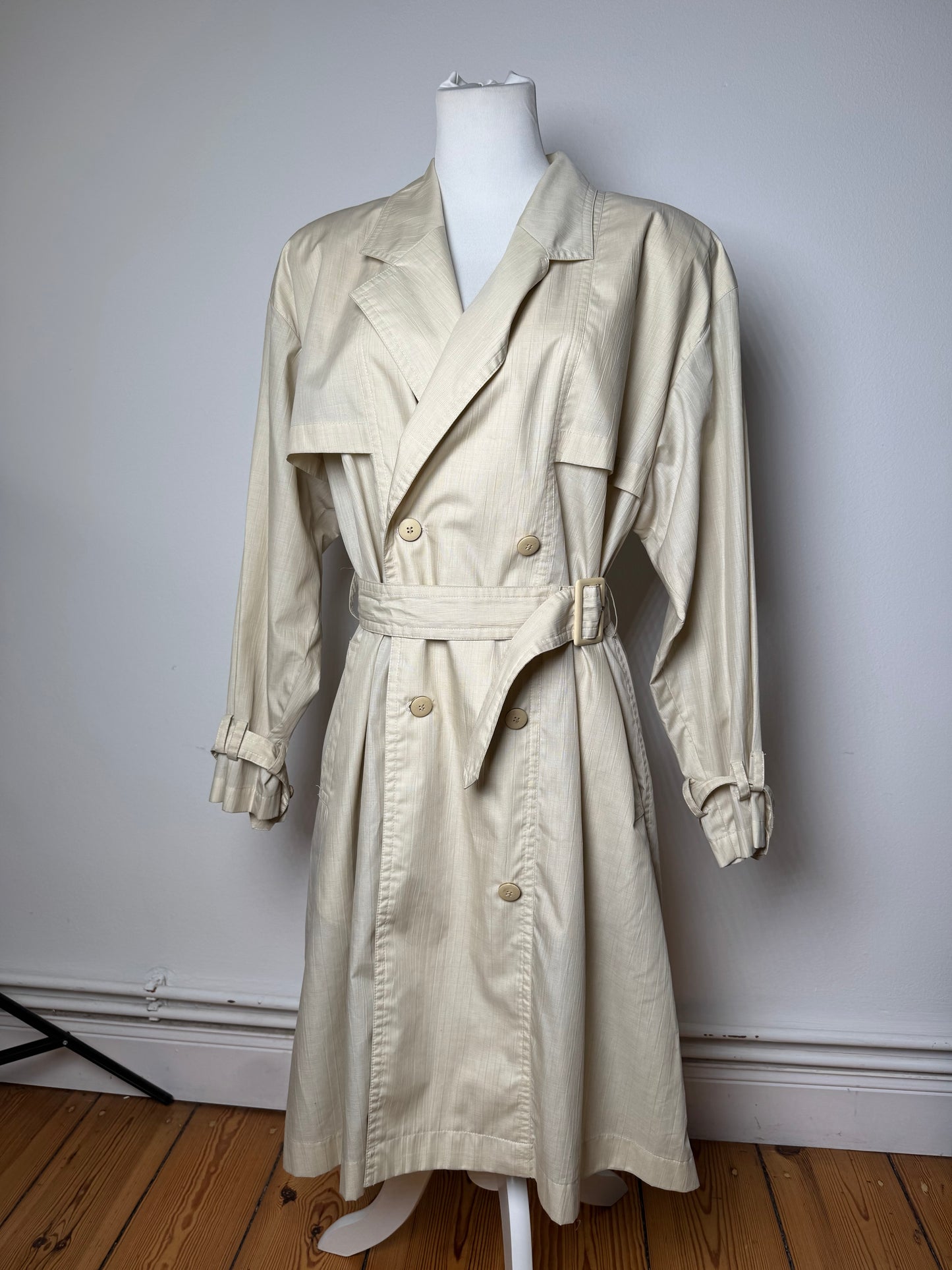 Vintage Courreges Trenchcoat Beige / Gold  38\M