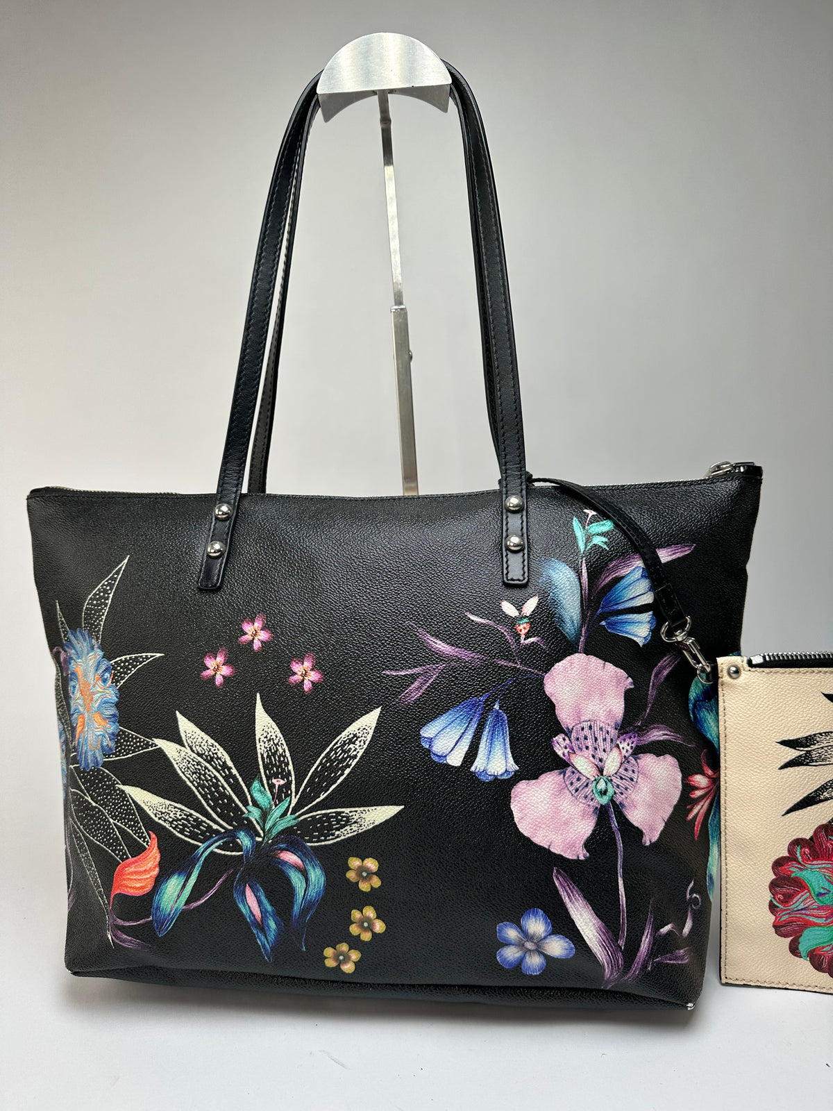 Vintage Etro Embroidered Leather Floral Tote c. 2017–2019 Multicolour