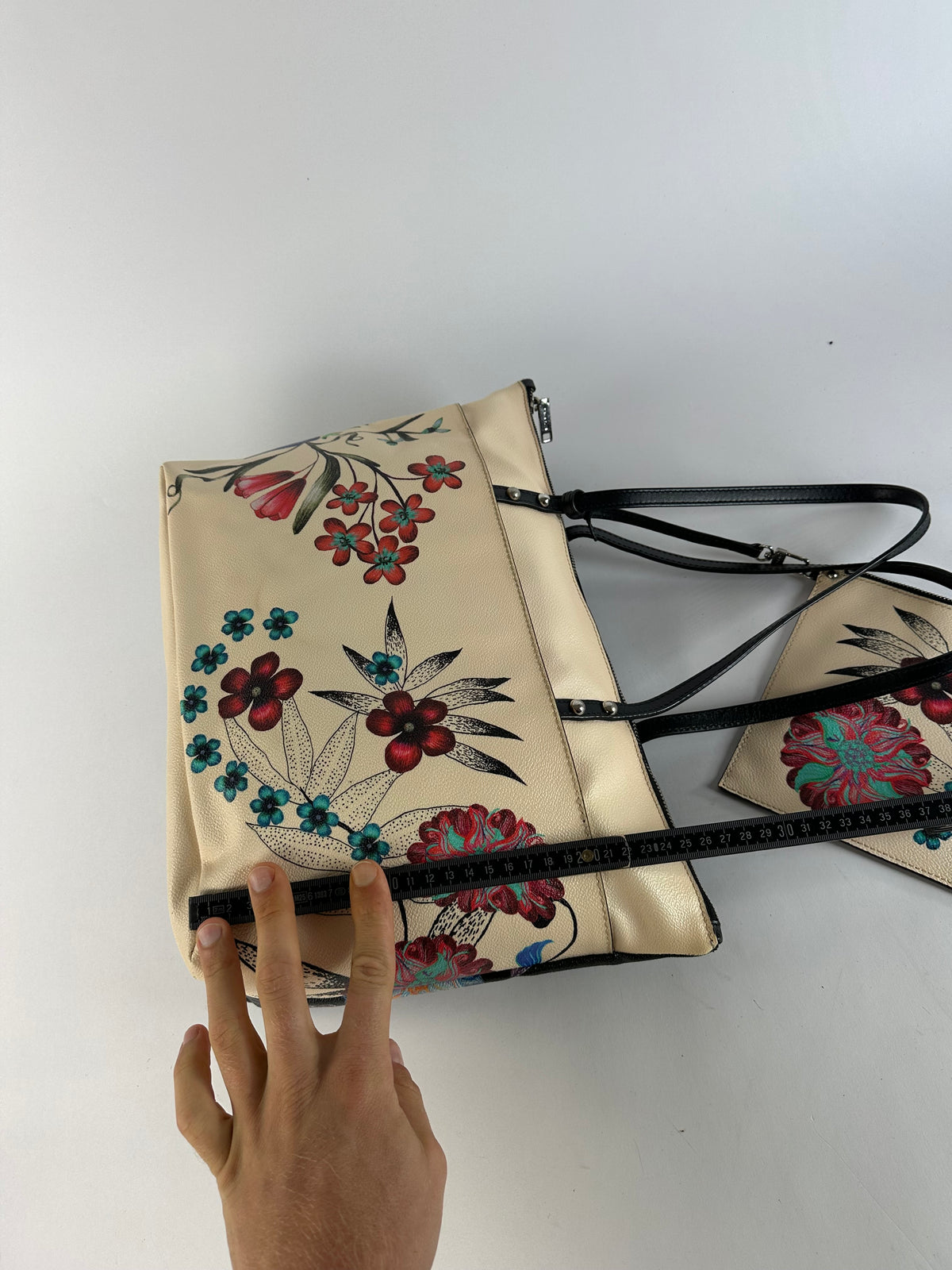 Vintage Etro Embroidered Leather Floral Tote c. 2017–2019 Multicolour
