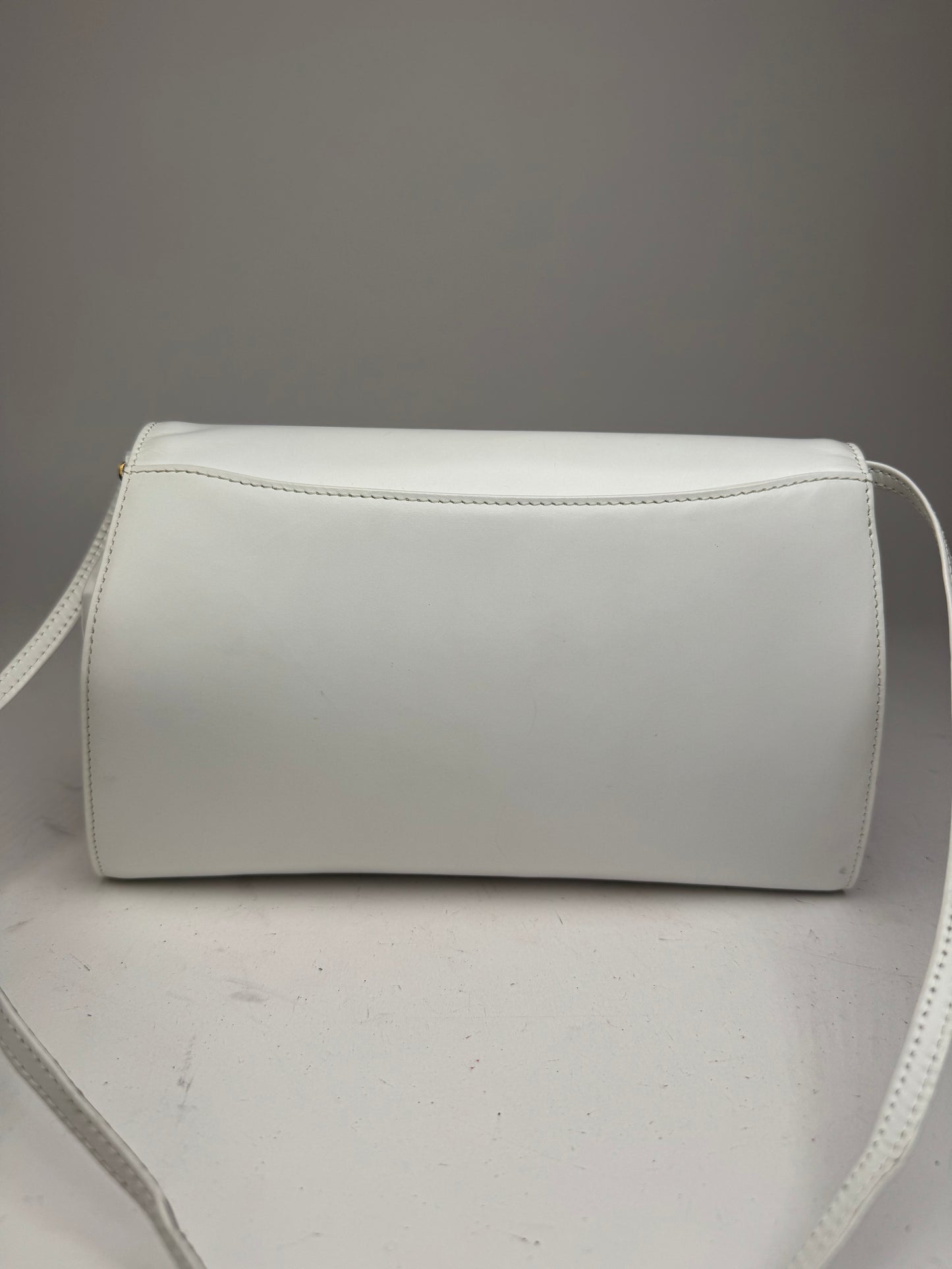 Vintage Givenchy leather Shoulder Bag / Crossbody Bag White