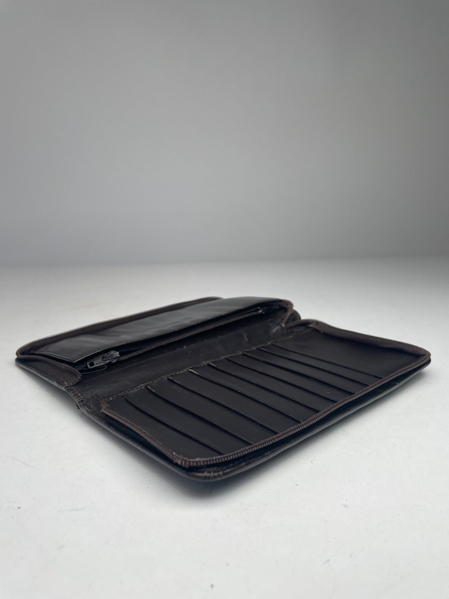 Vintage Gucci Patent Leather Wallet Brown