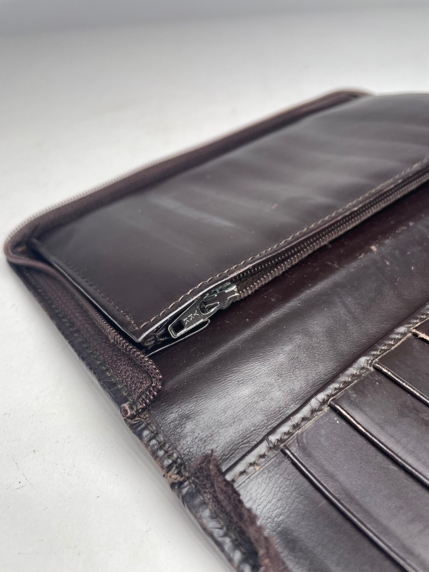 Vintage Gucci Patent Leather Wallet Brown