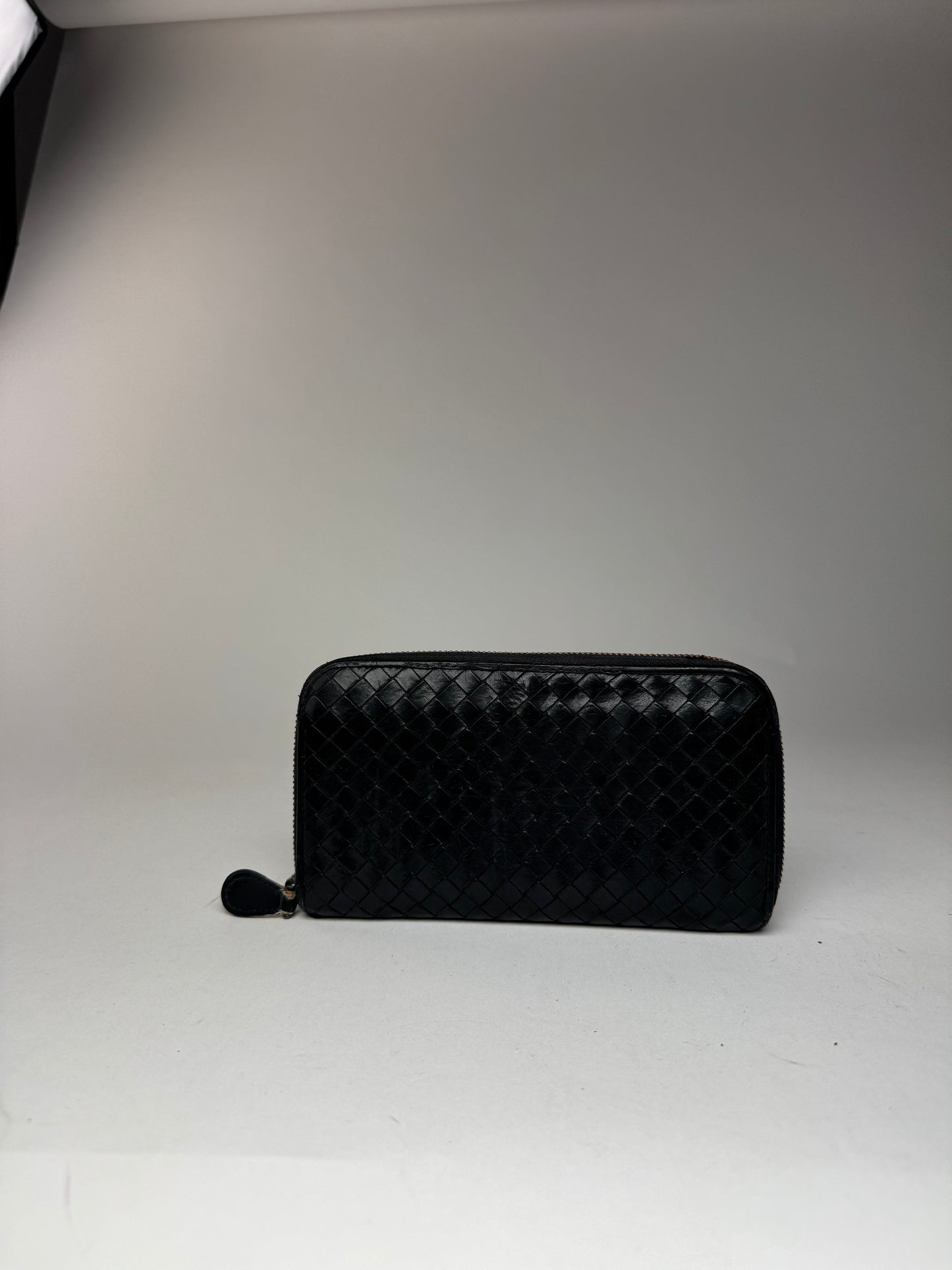 Vintage Bottega Veneta Intrecciato Leather zippy wallet black