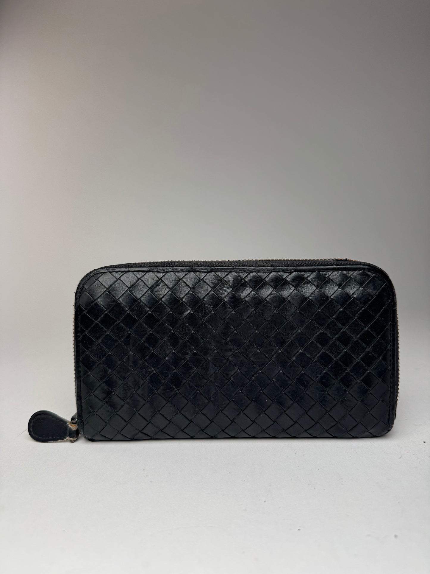 Vintage Bottega Veneta Intrecciato Leather zippy wallet black