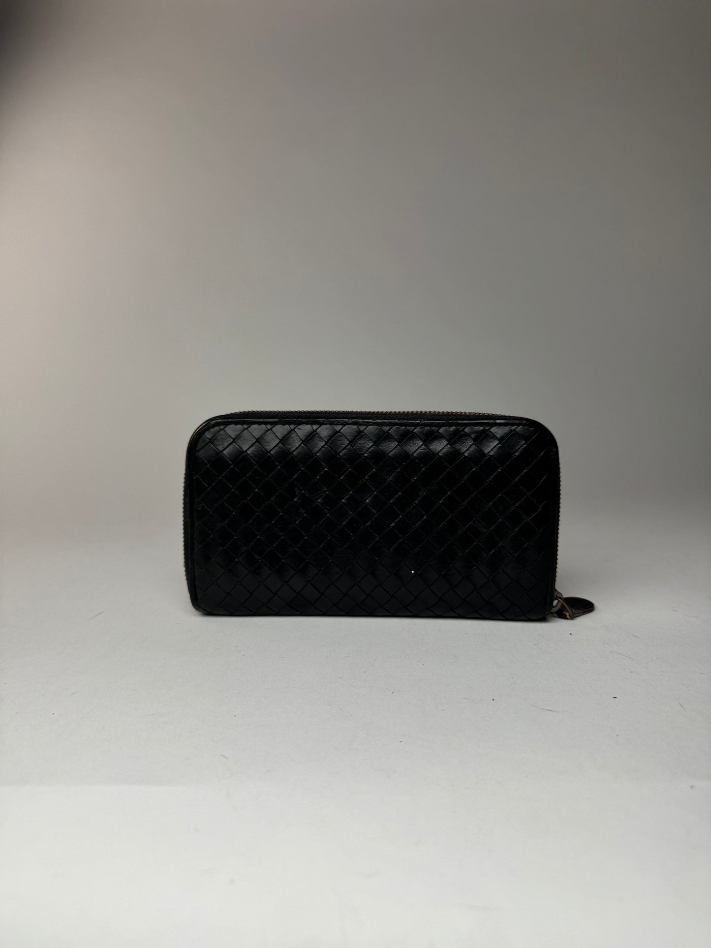 Vintage Bottega Veneta Intrecciato Leather zippy wallet black