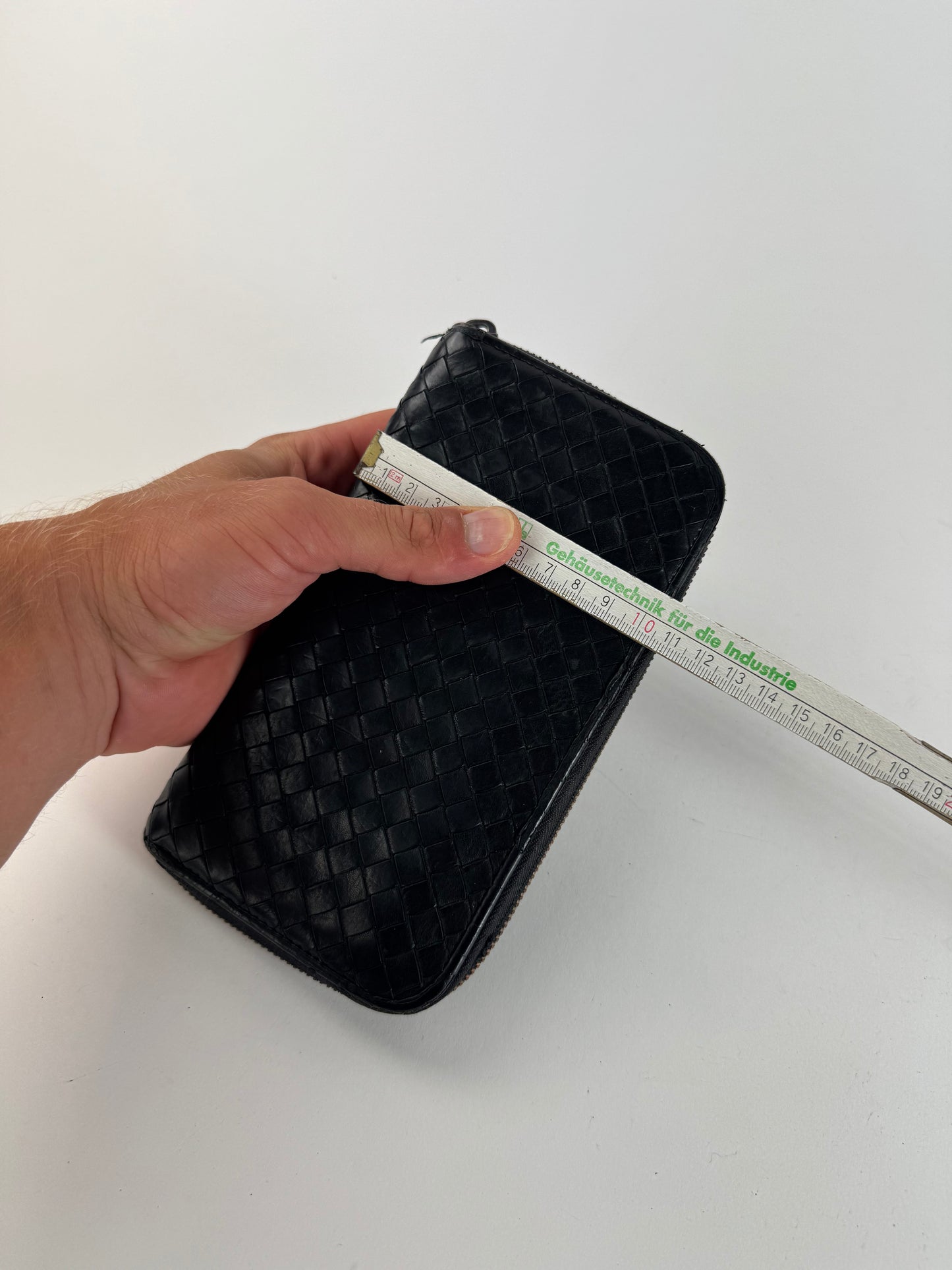 Vintage Bottega Veneta Intrecciato Leather zippy wallet black