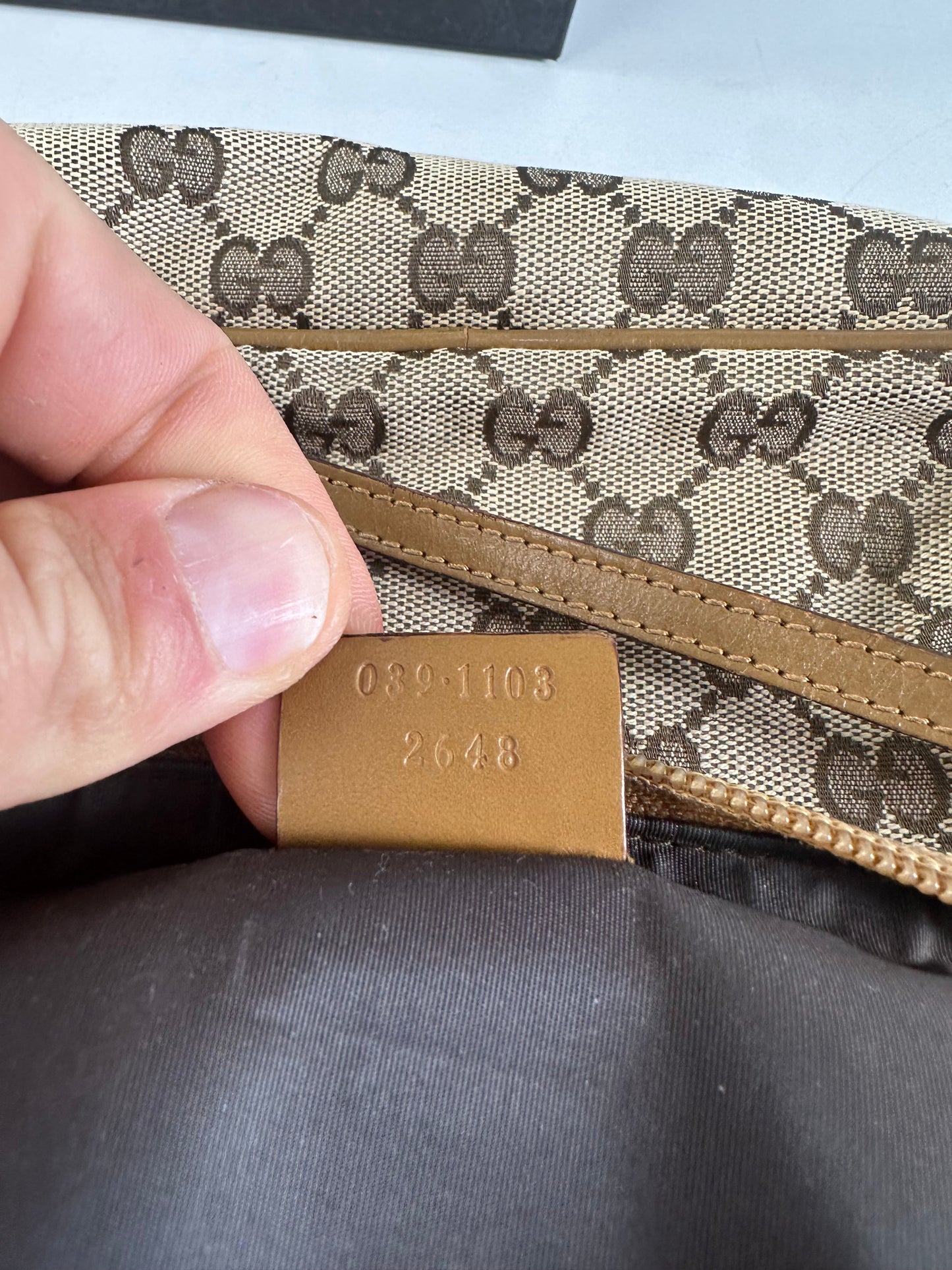 Vintage Gucci GG Supreme Clutch Bag Beige Brown Gold