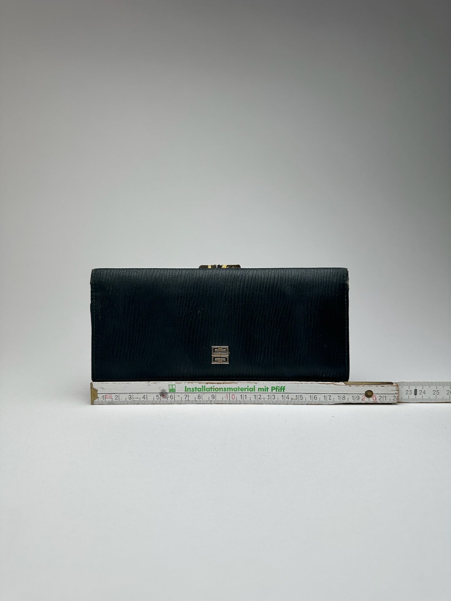 Vintage Givenchy Leather wallet Green
