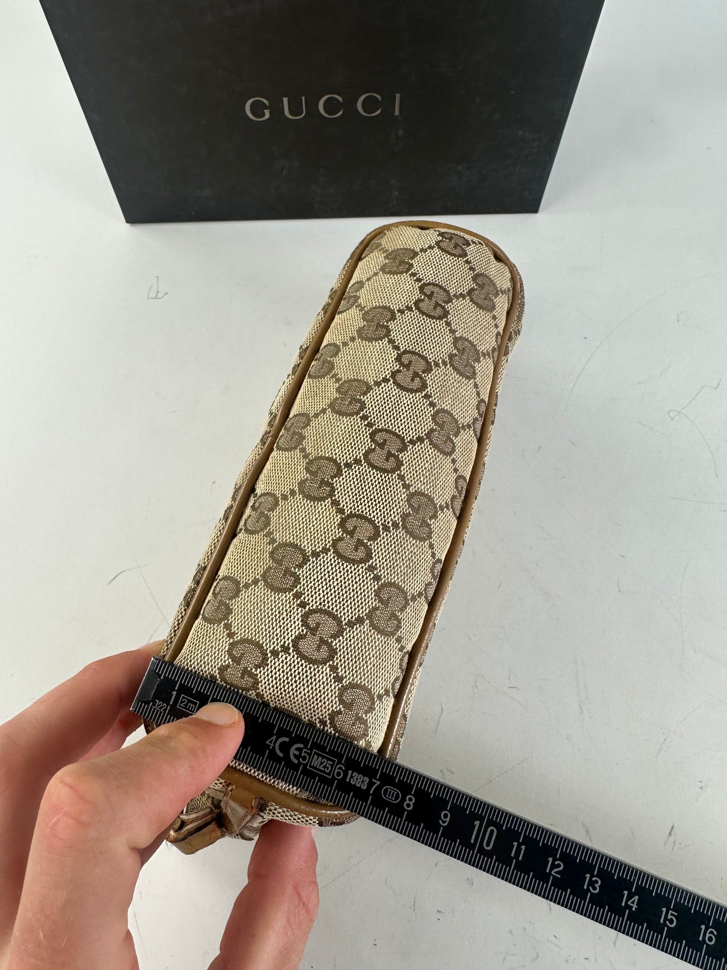Vintage Gucci GG Supreme Clutch Bag Beige Brown Gold