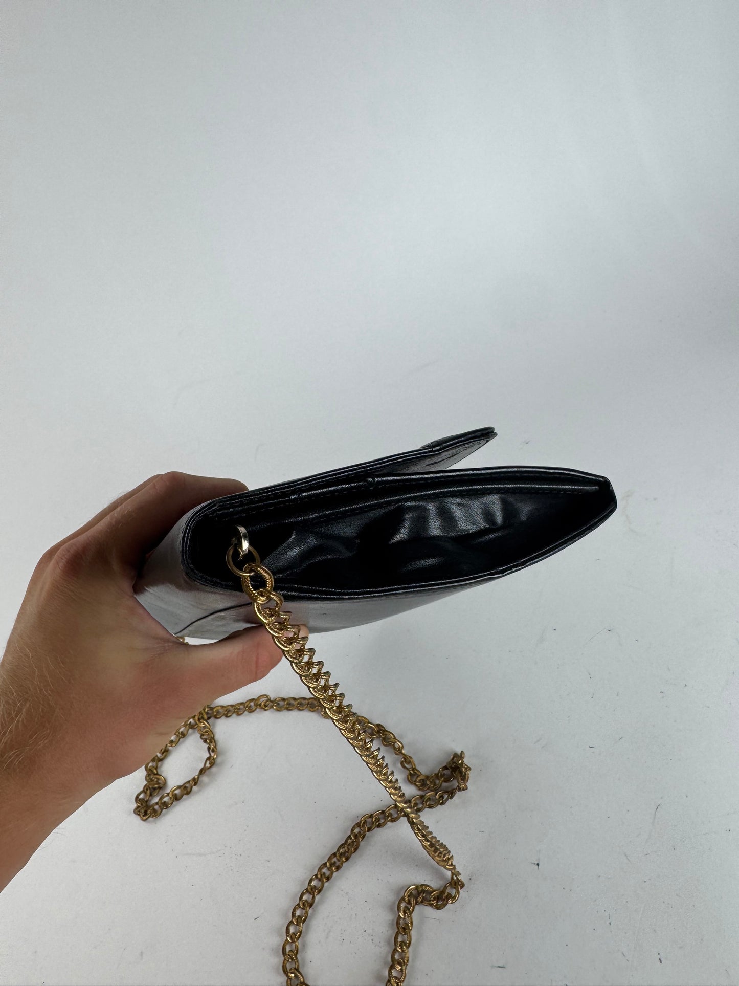 Sac vintage Givenchy en cuir verni 4G noir