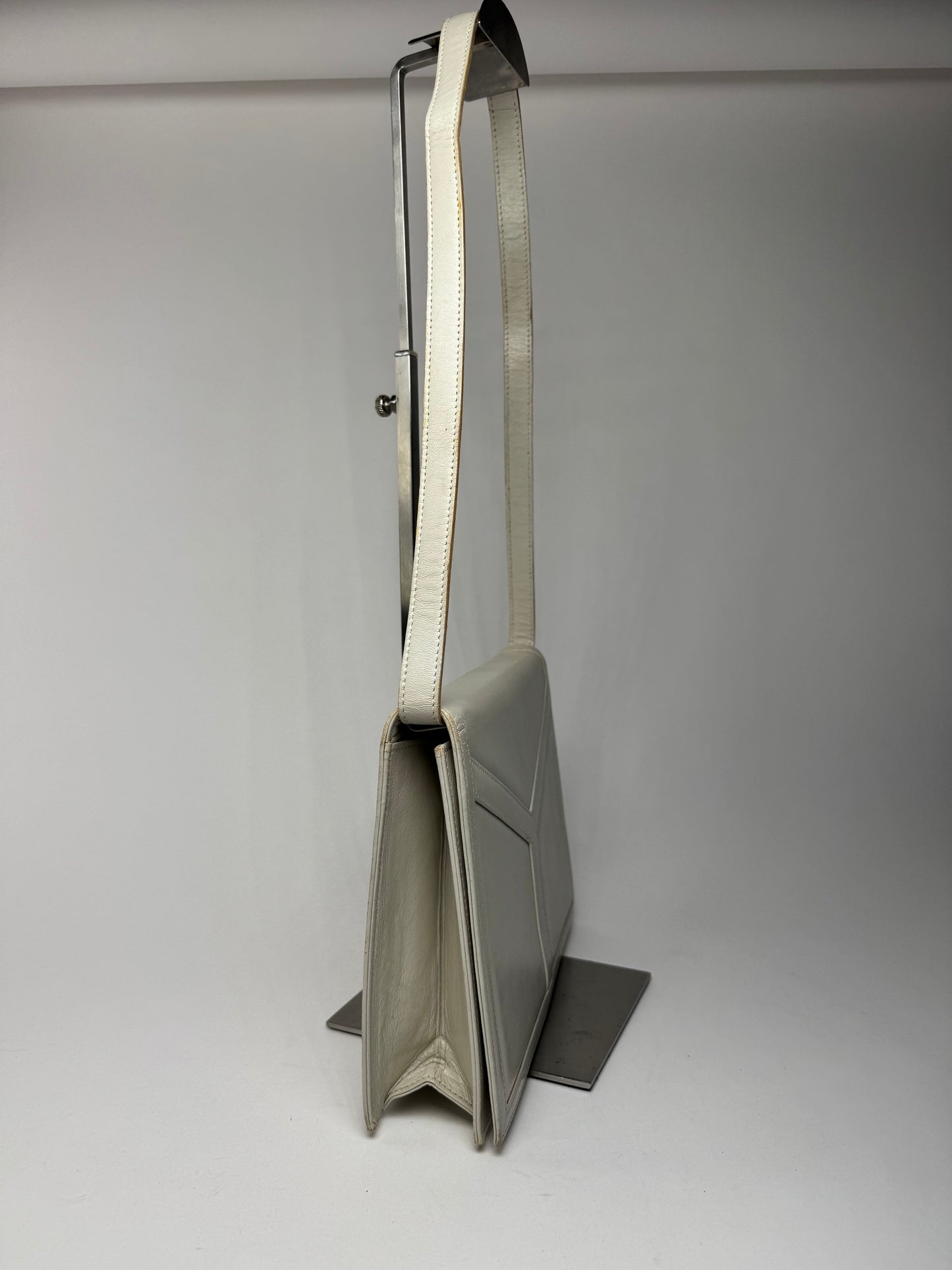 Sac vintage en cuir blanc Yves Saint Laurent