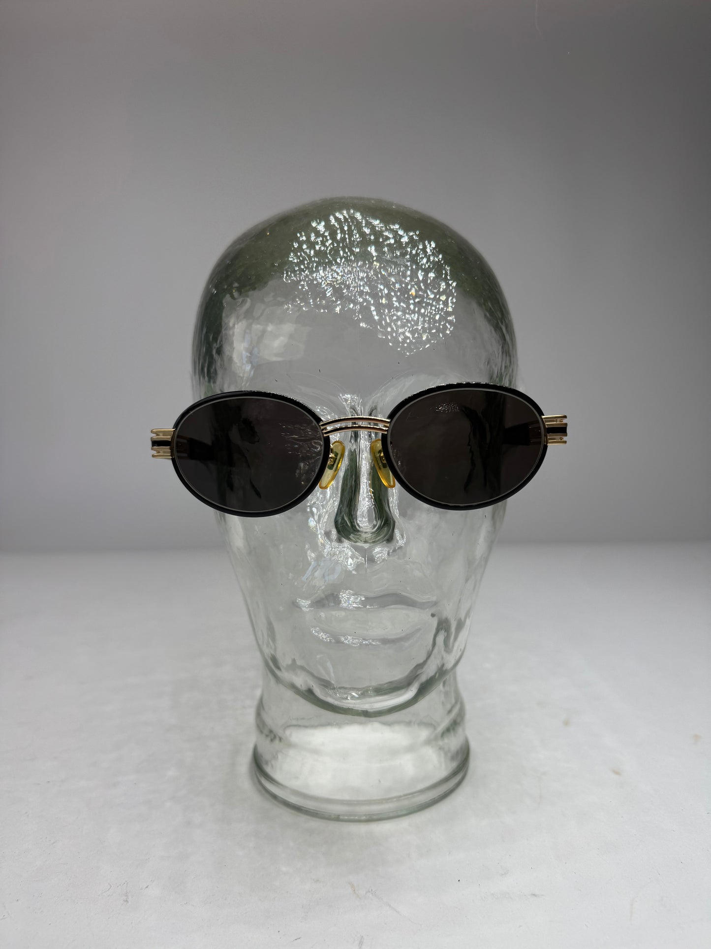 Vintage Fendi Sunglasses Black golden