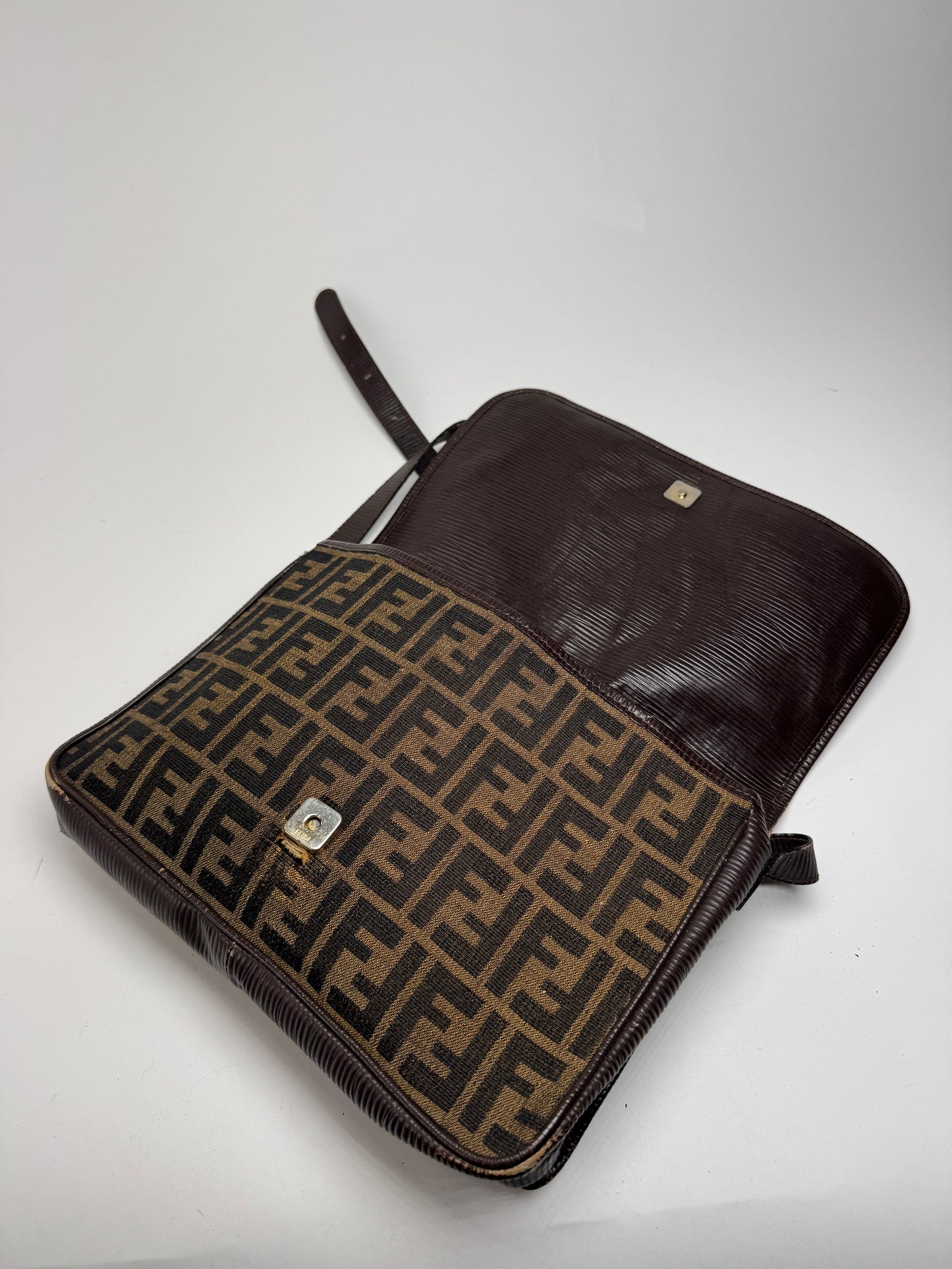 Sac vintage en toile et cuir monogramme Fendi FF