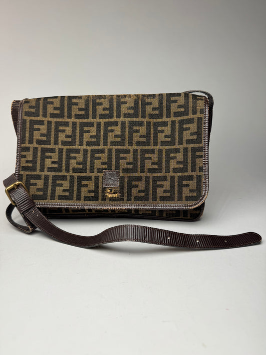 Sac vintage en toile et cuir monogramme Fendi FF