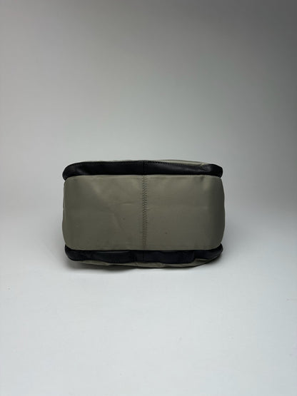 Sac vintage Yohji Yamamoto en cuir polyester gris noir