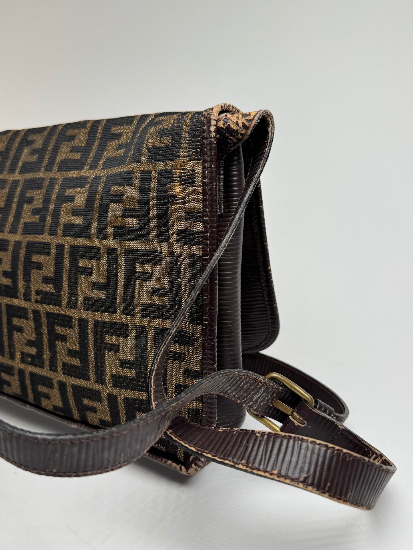Sac vintage en toile et cuir monogramme Fendi FF