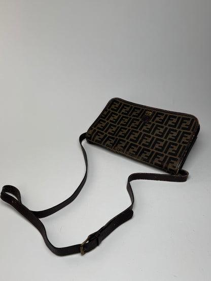 Sac vintage en toile et cuir monogramme Fendi FF